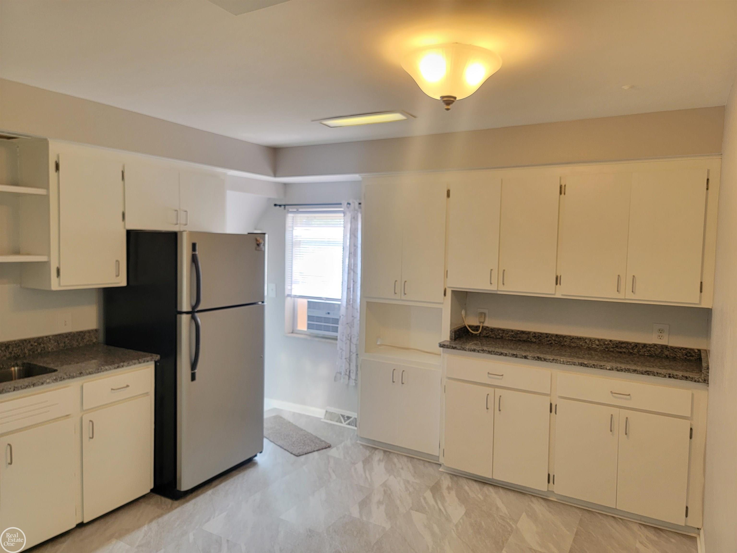 12531 Common Road, Warren, MI 48093 — photo 2