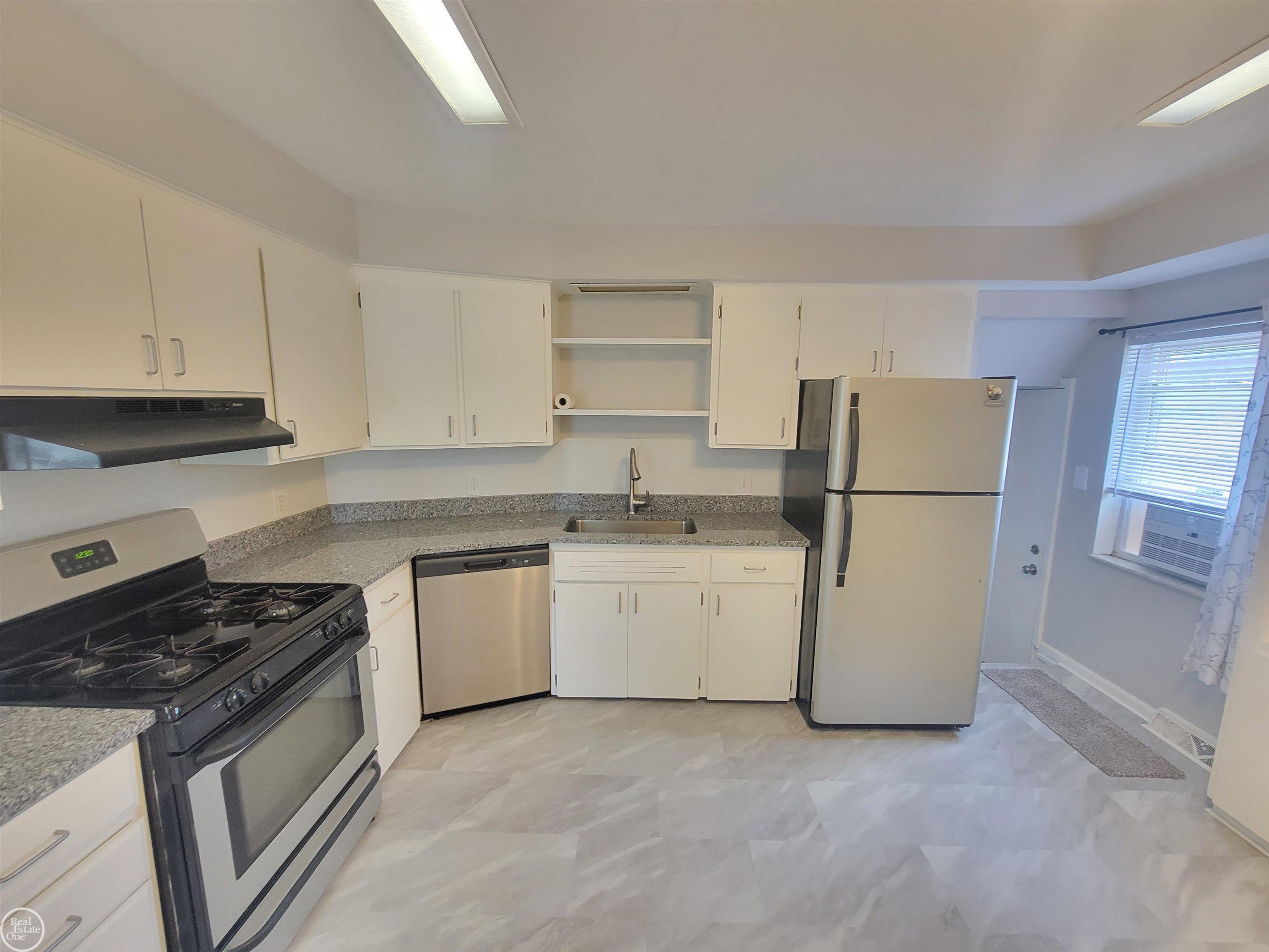 12531 Common Road, Warren, MI 48093 — photo 3