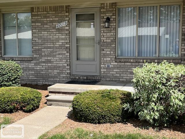 22173 Glenwood Street — photo