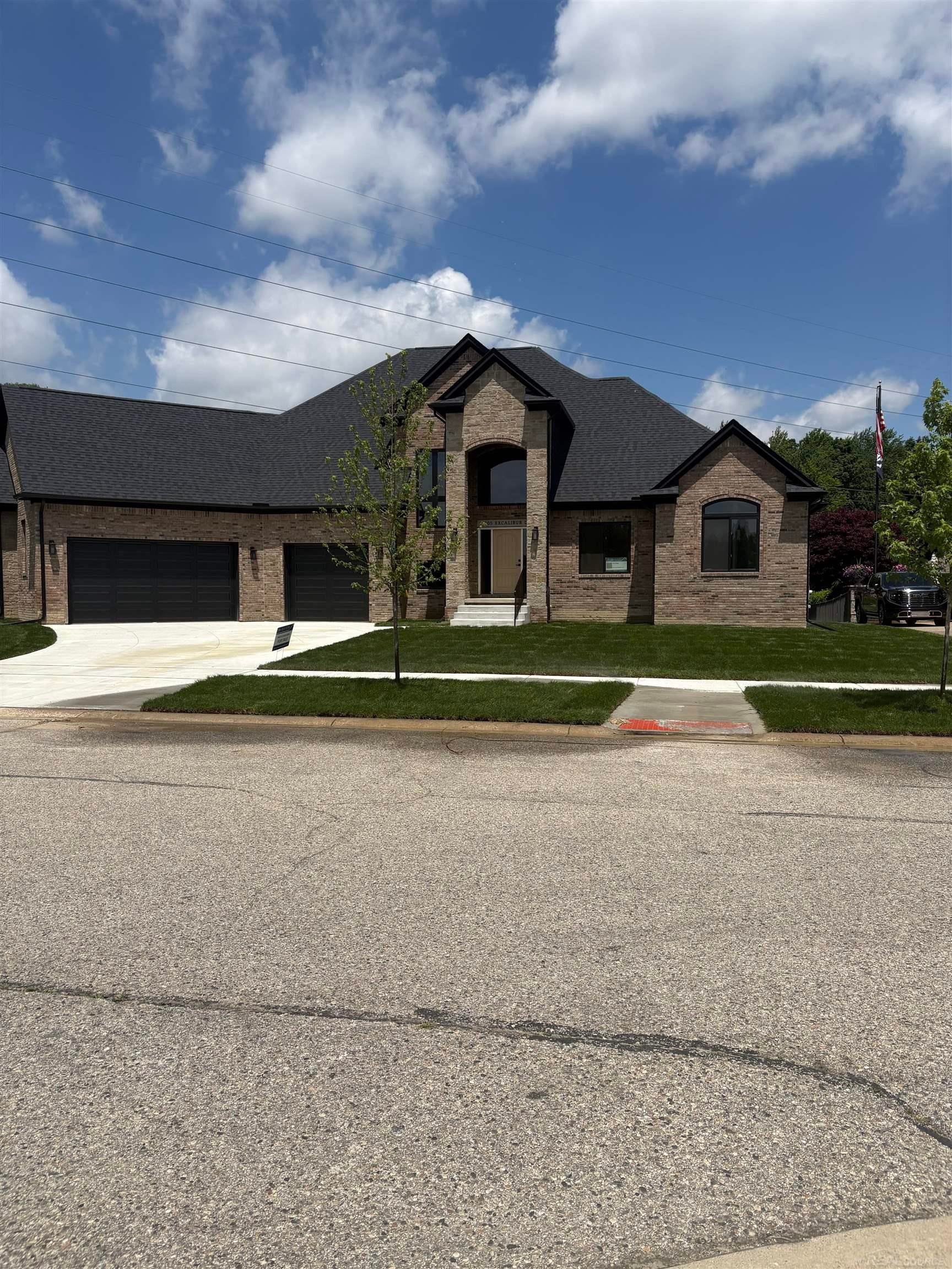 10505 Excalibur Drive — photo