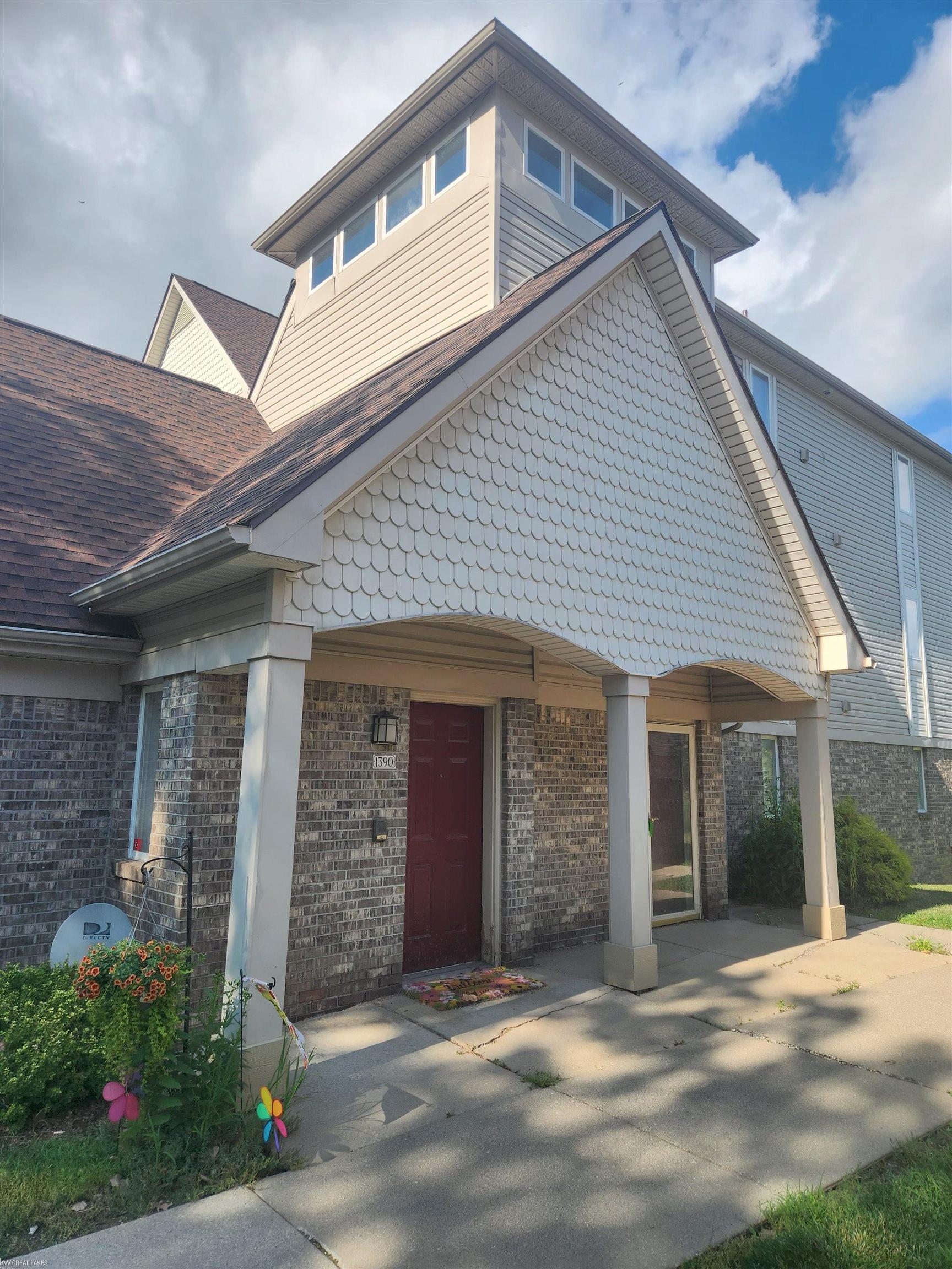 1390 Constance Drive — photo