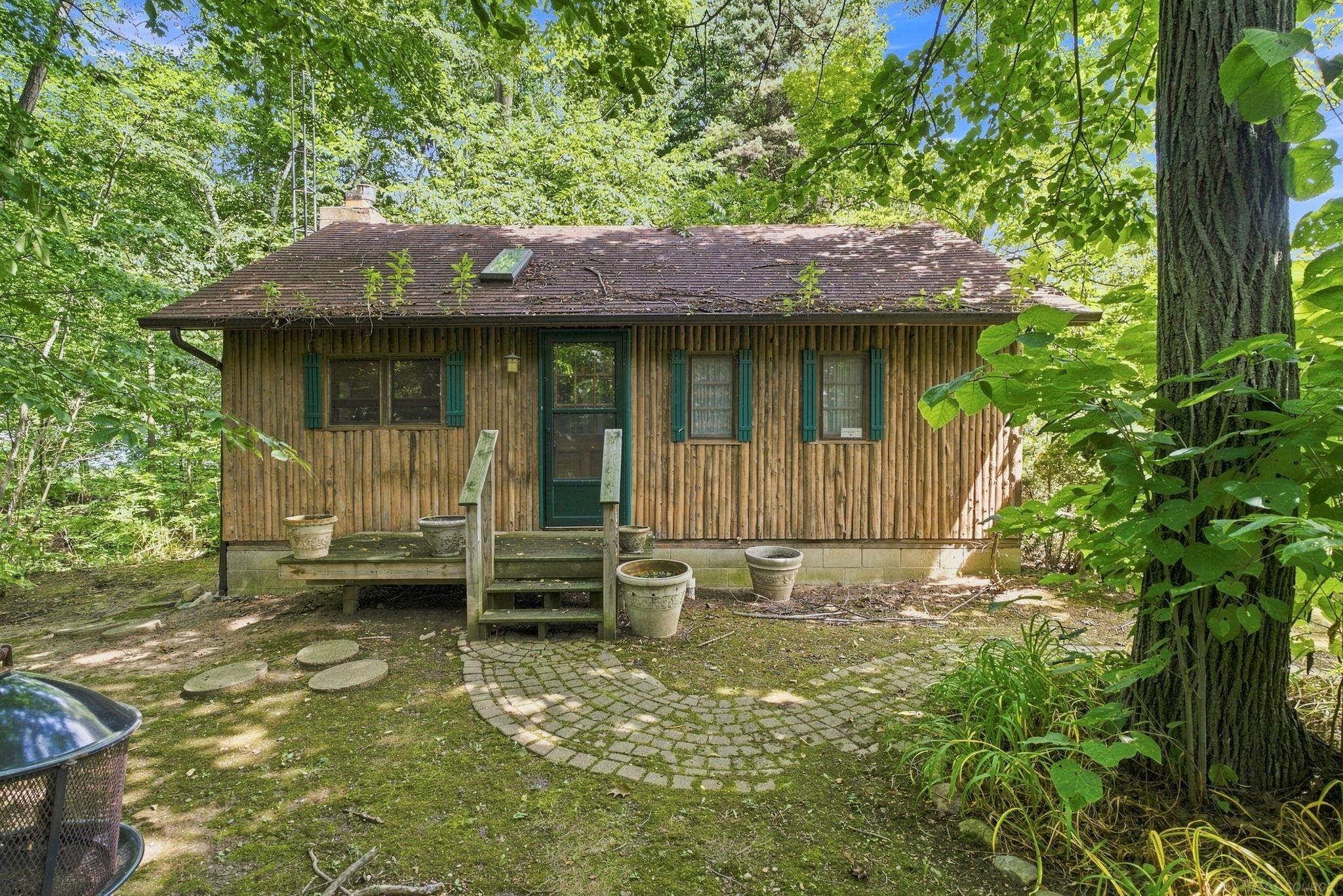 7387 Walbridge Road — photo