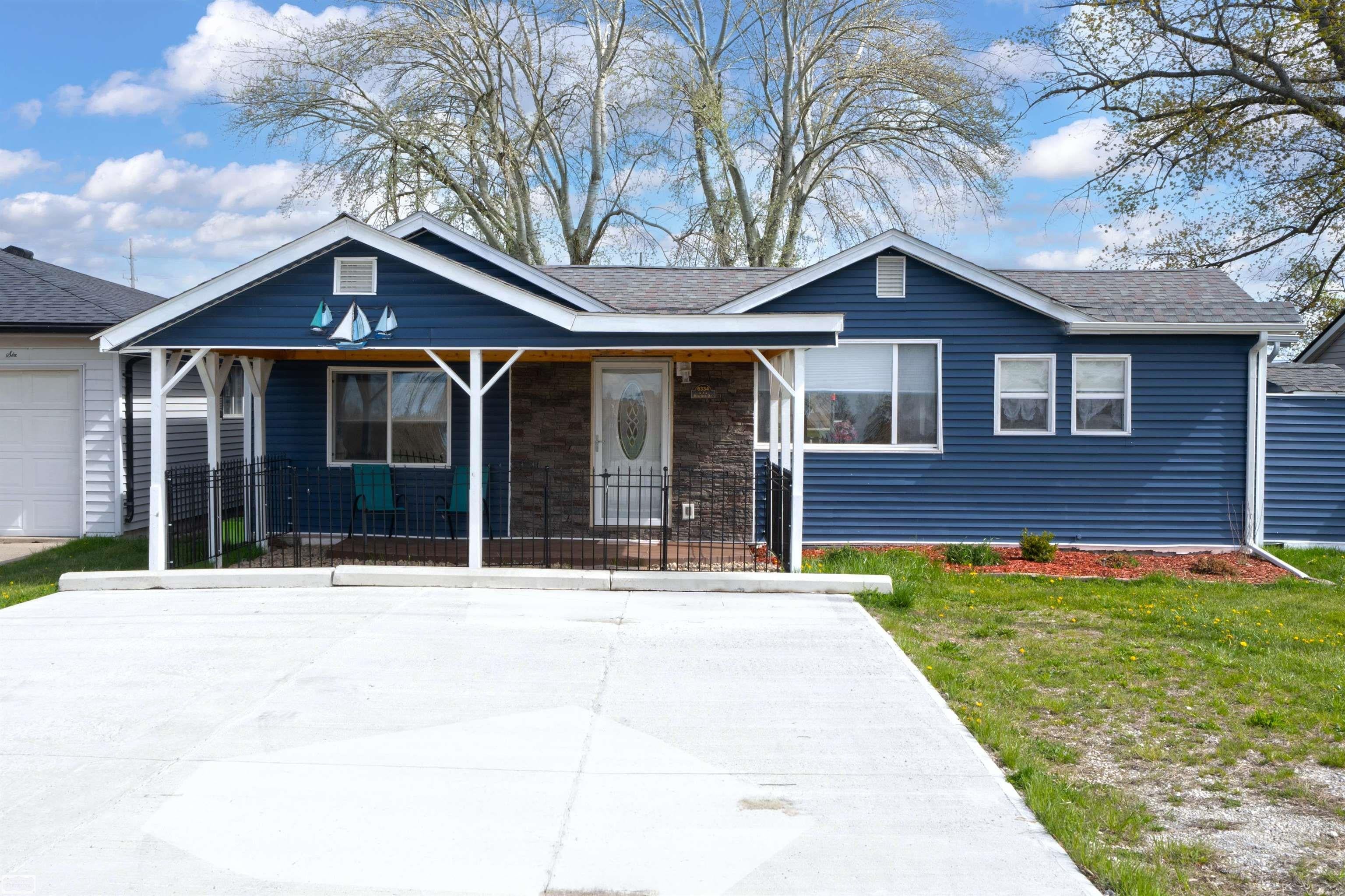 6334 Marina Drive — photo