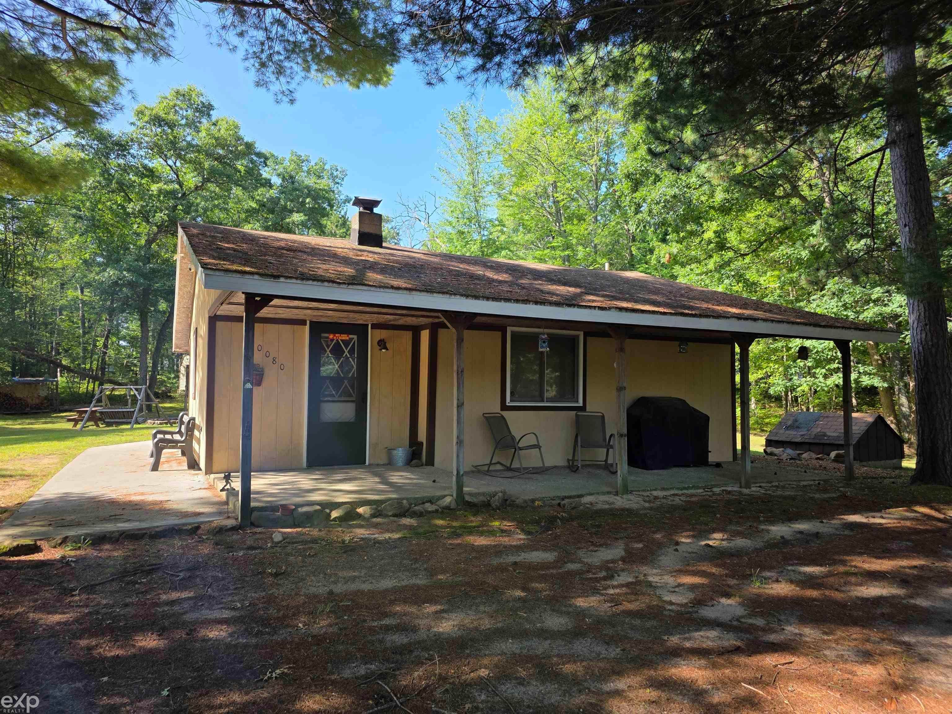 10080 Estwood Drive — photo