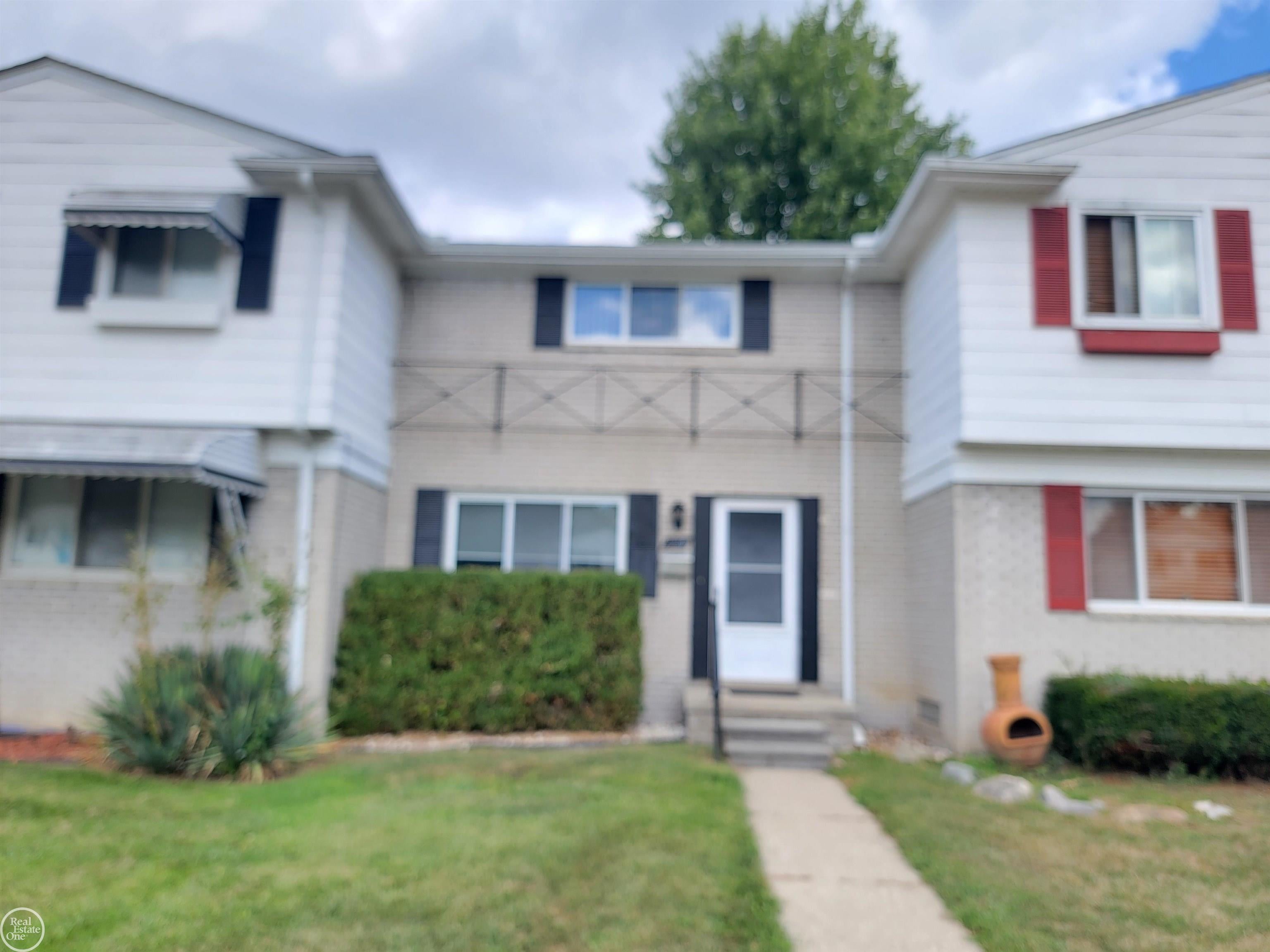 129 Parnacott Drive — photo