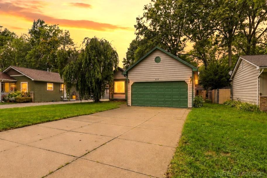 474 Maple Street, Algonac, MI 48001 — photo 2