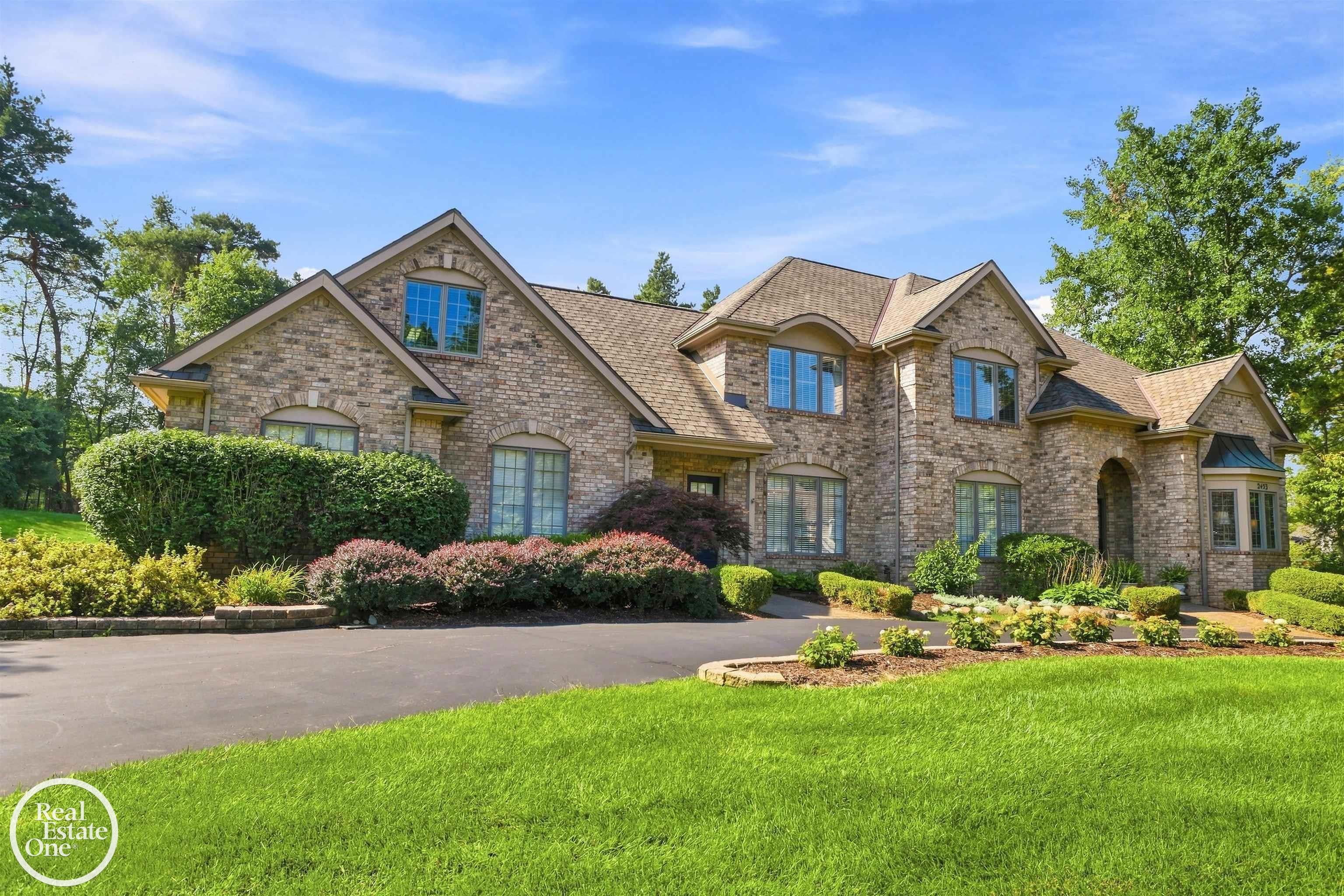 2453 Pine Hollow Drive — photo
