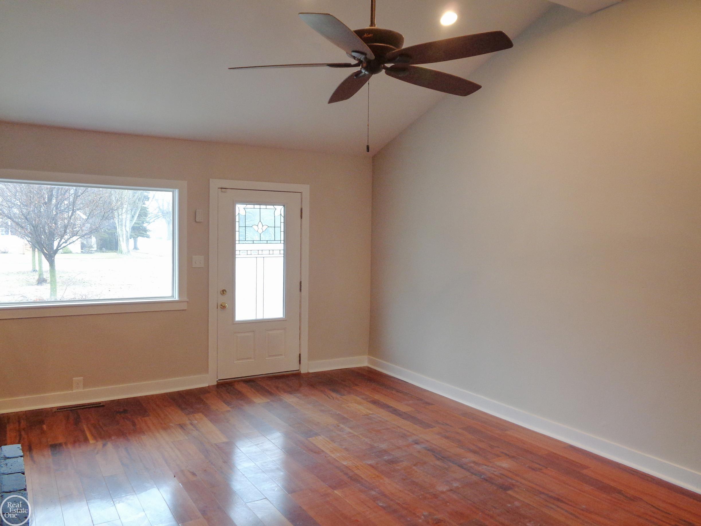 40 Riverside Drive, Mount Clemens, MI 48043 — photo 3