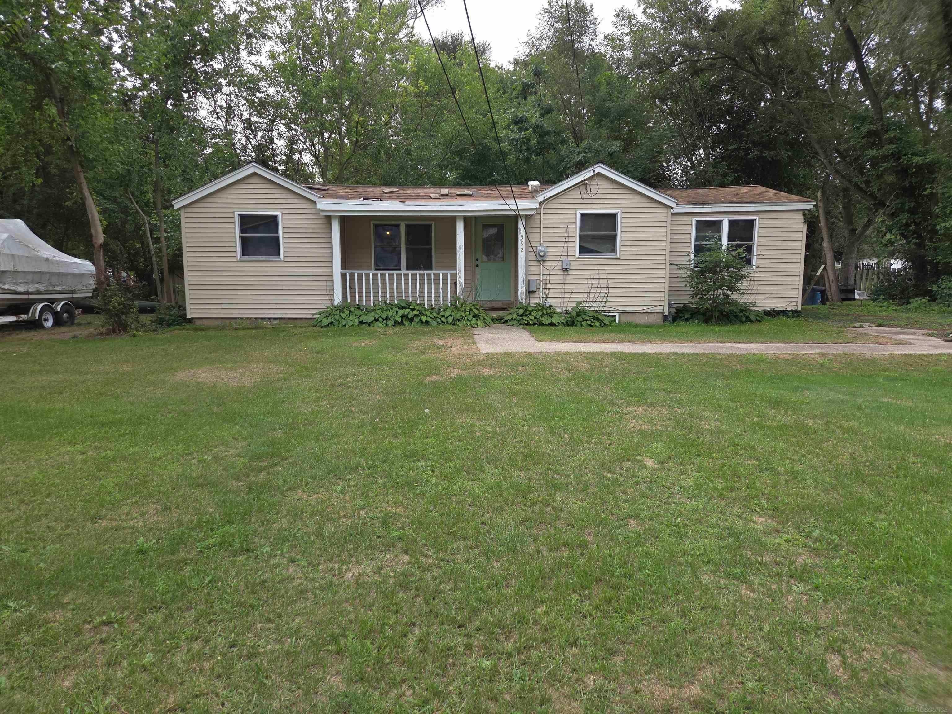 1592 Jerome Street — photo