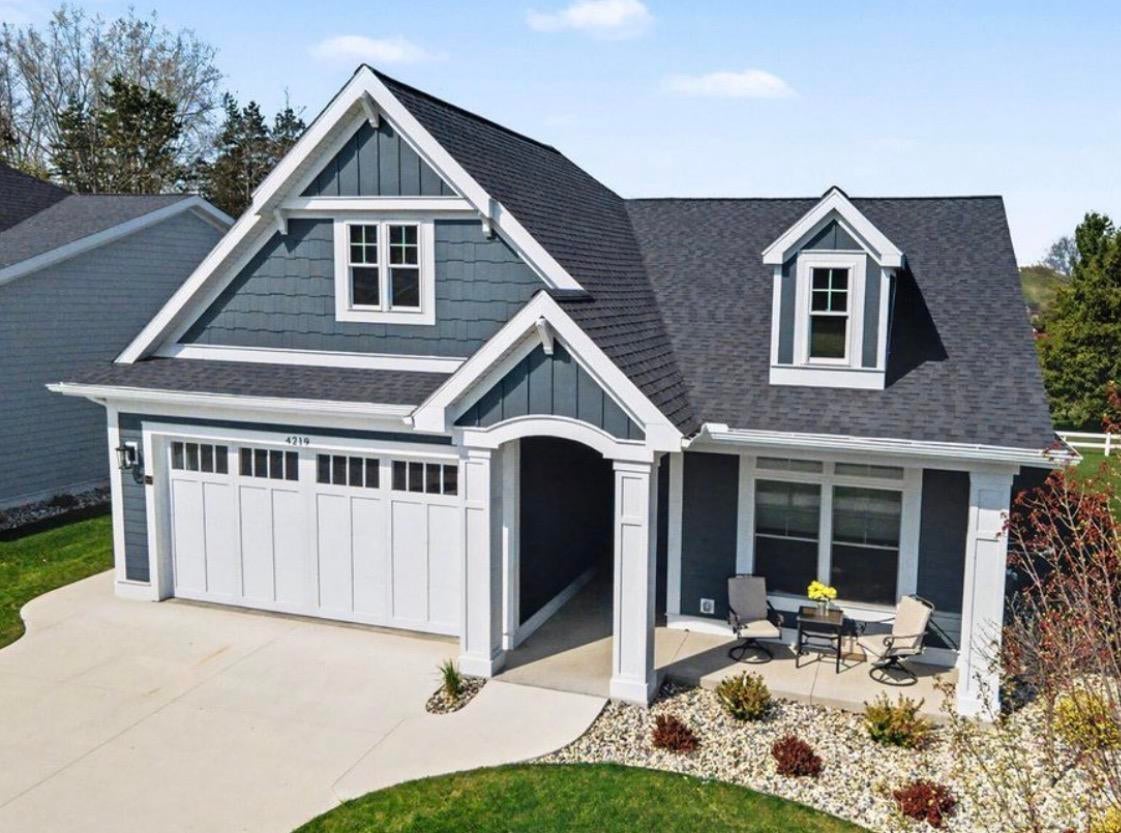 4219 Village Green Drive — photo