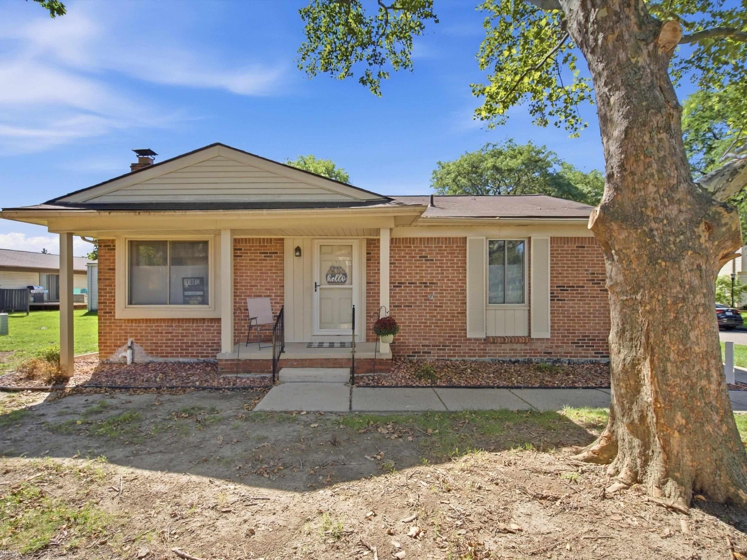 2982 Roundtree Drive — photo
