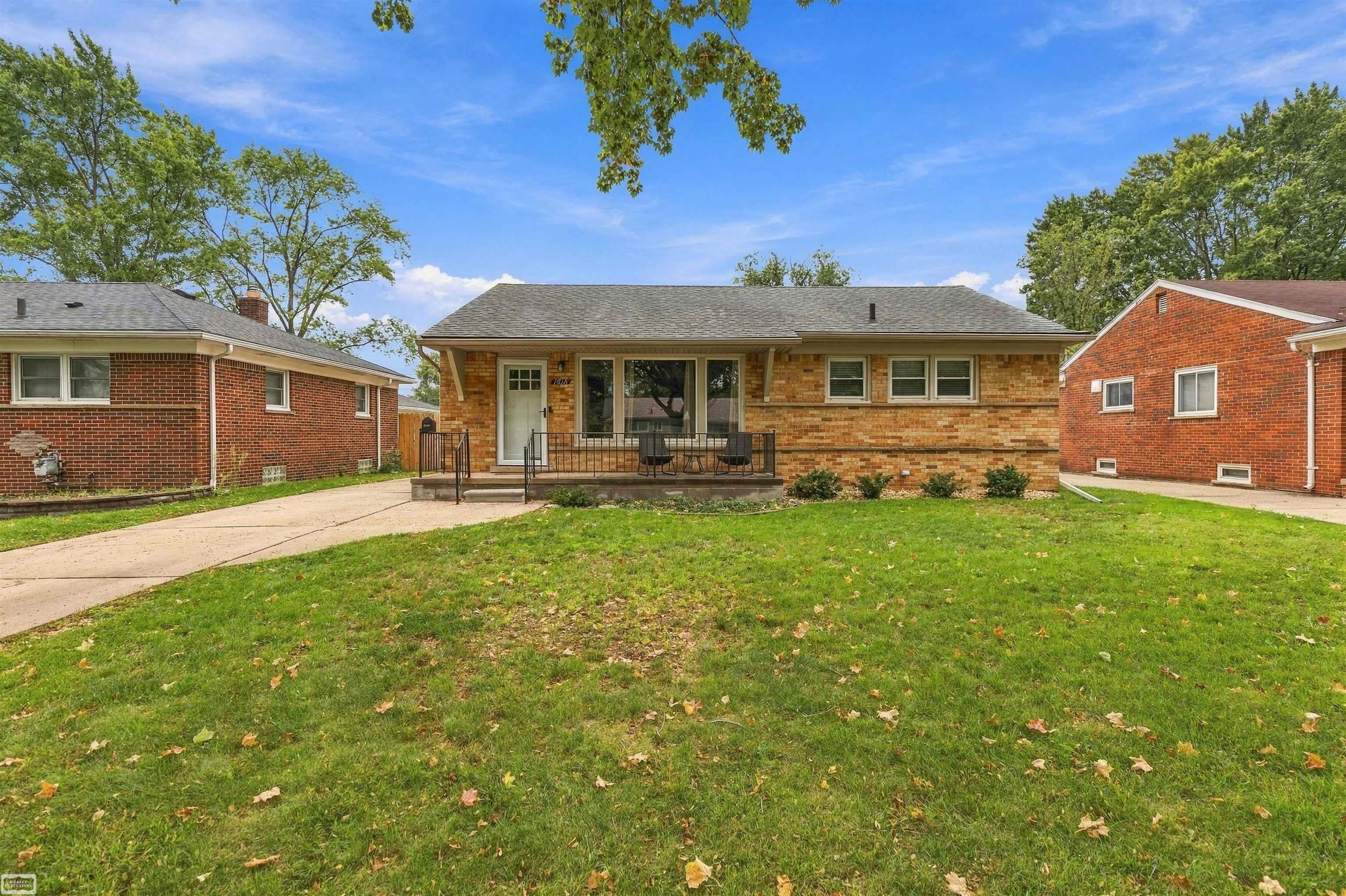 1618 Ottawa Drive — photo