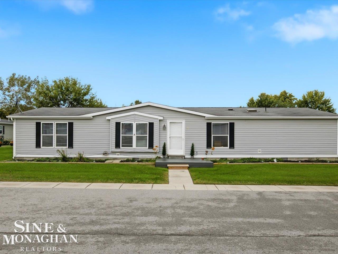 3211 Keewahdin Lot 9 Rd — photo