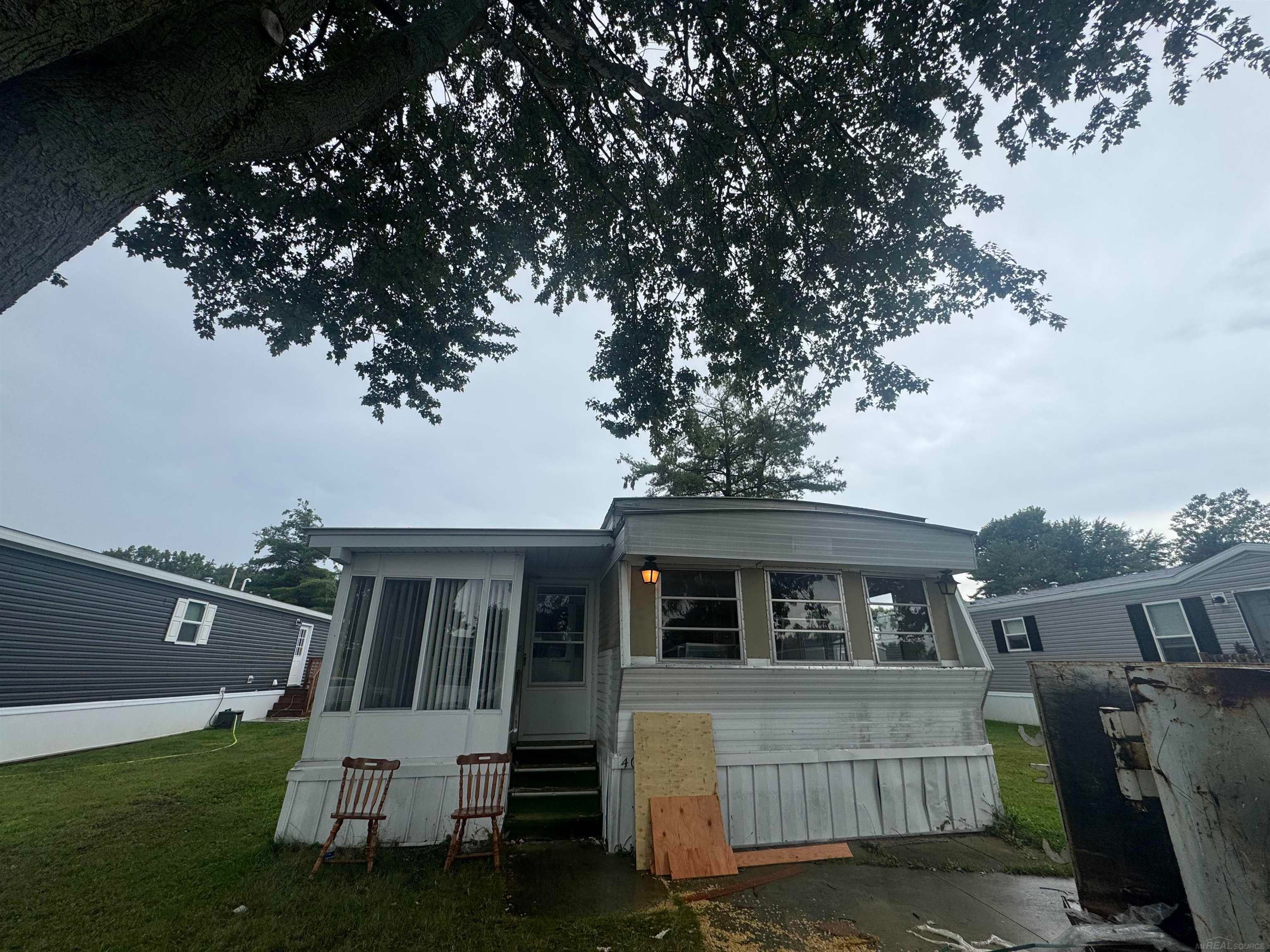 406 Deerfield Lane — photo