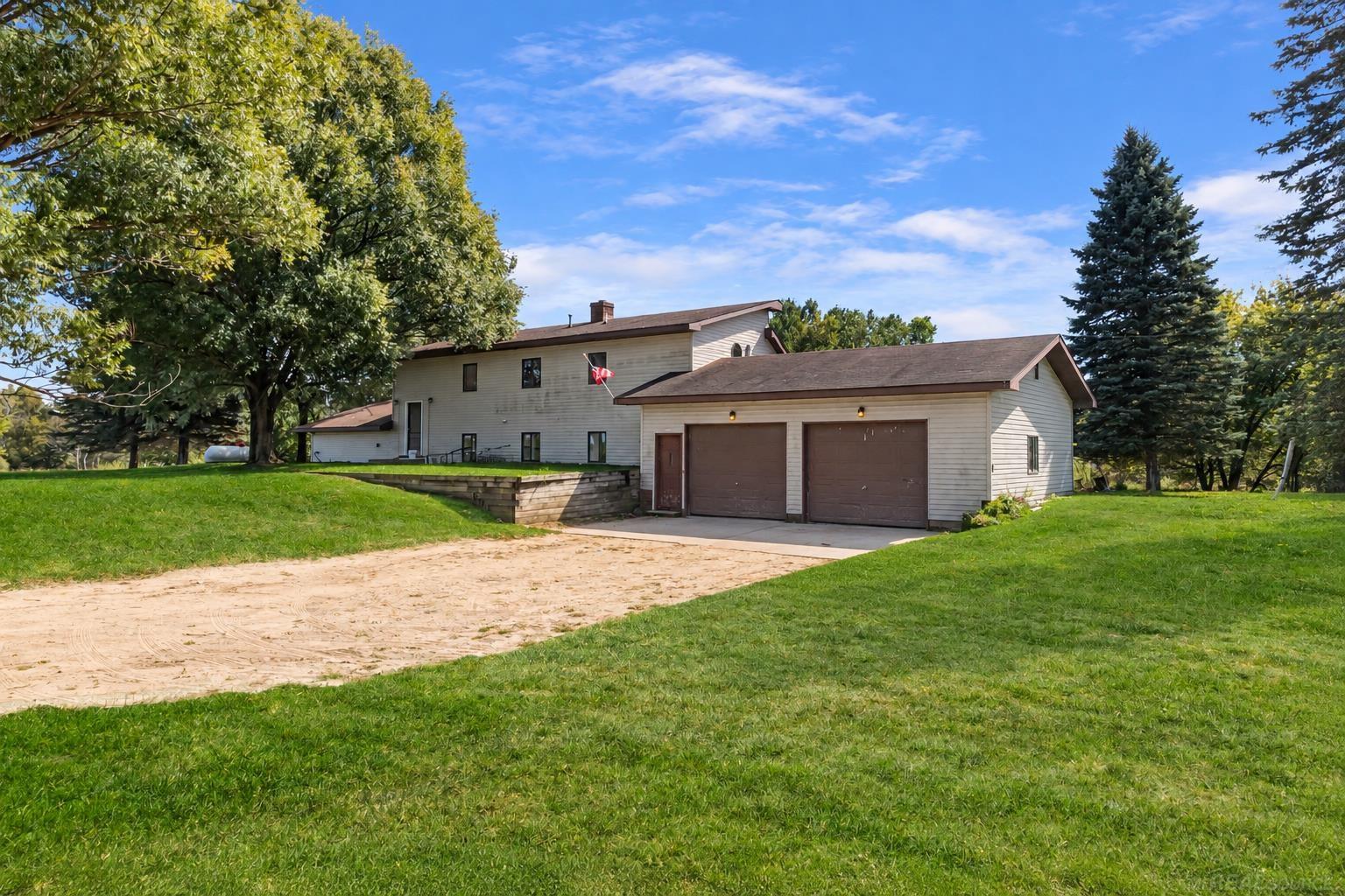 3809 Otter Lake Rd — photo