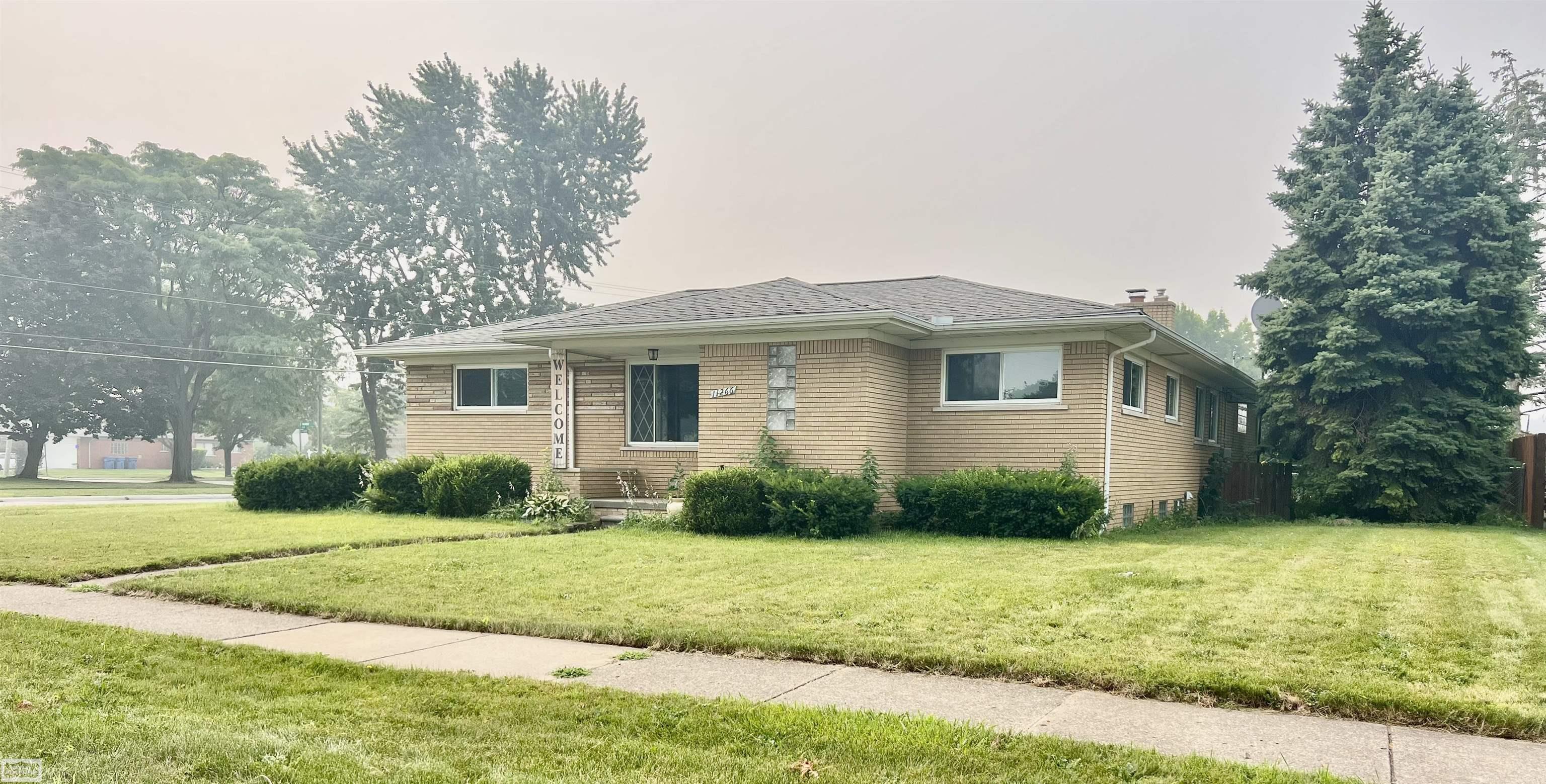 11266 Racine Road, Warren, MI 48093 — photo 2
