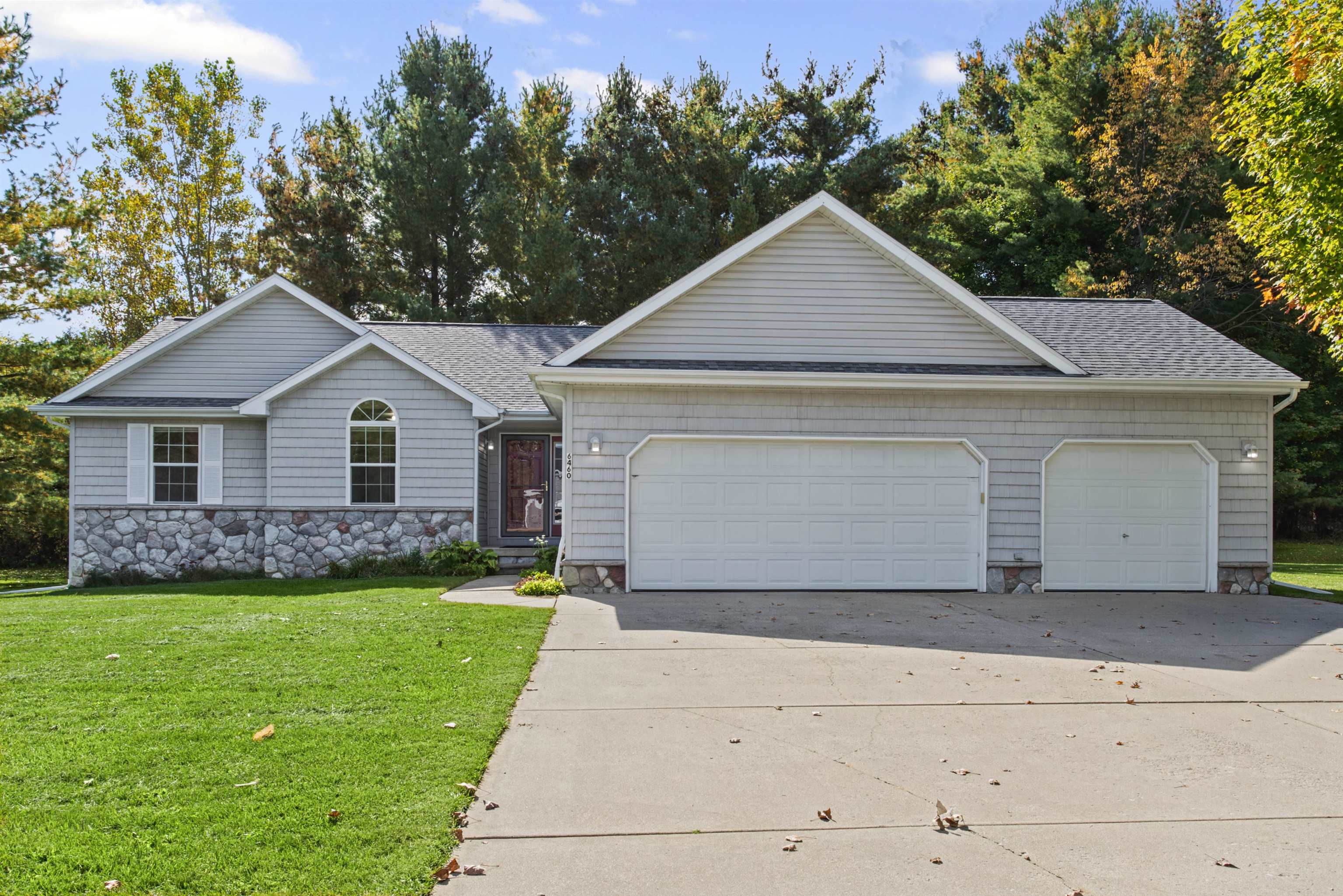 6460 Whisper Ridge Ct — photo