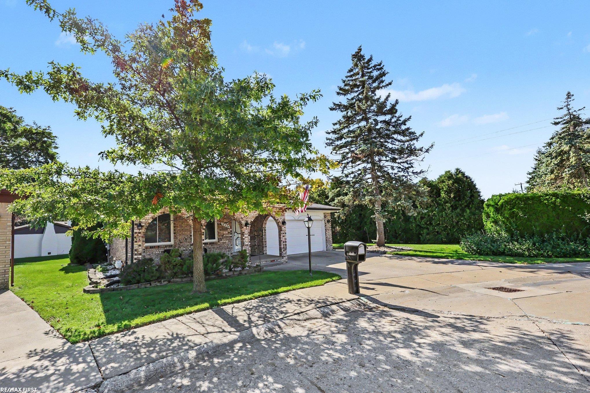 16306 E Hill Drive, Macomb, MI 48044 — photo 3