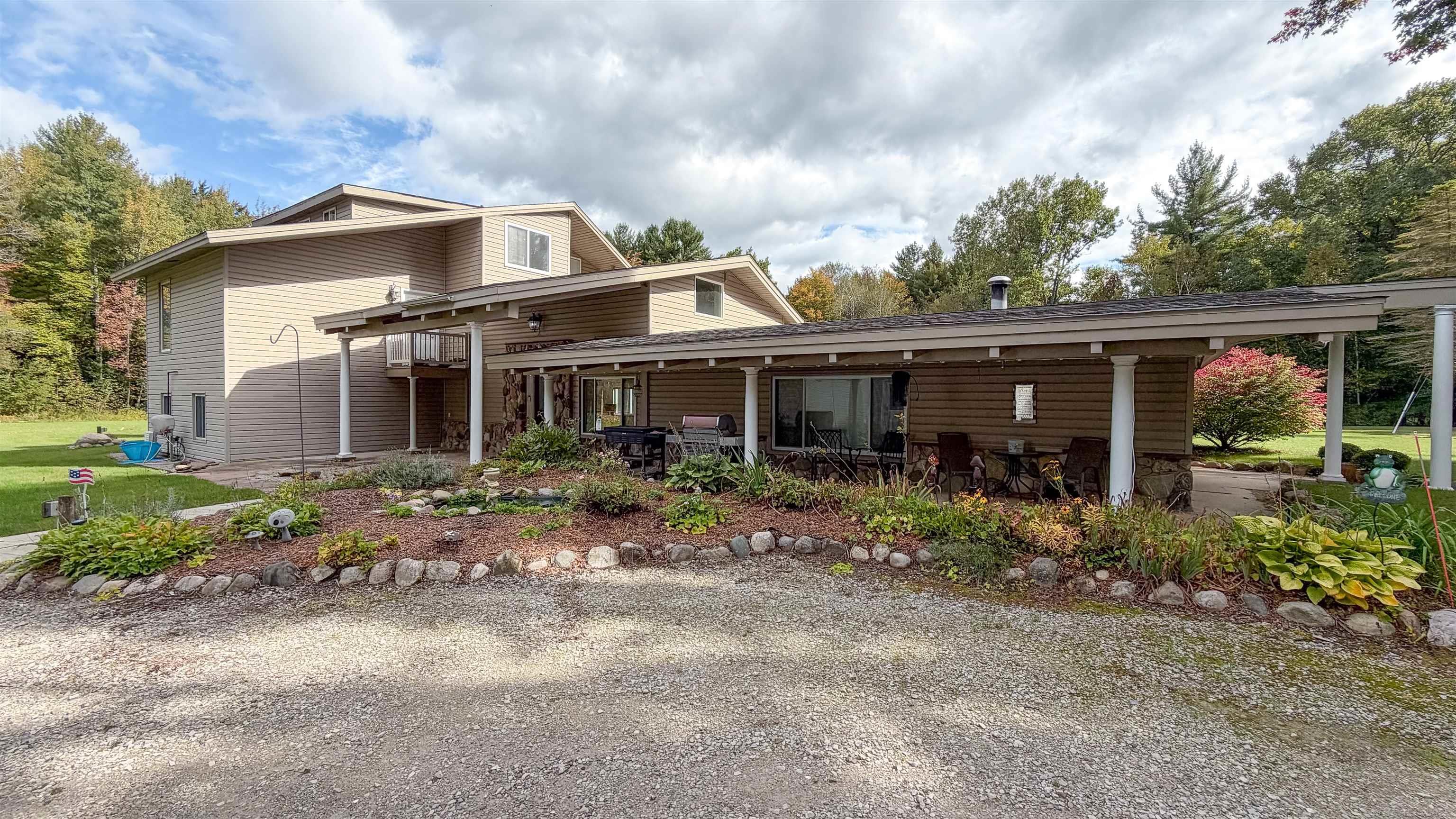 5061 Ellison Rd — photo