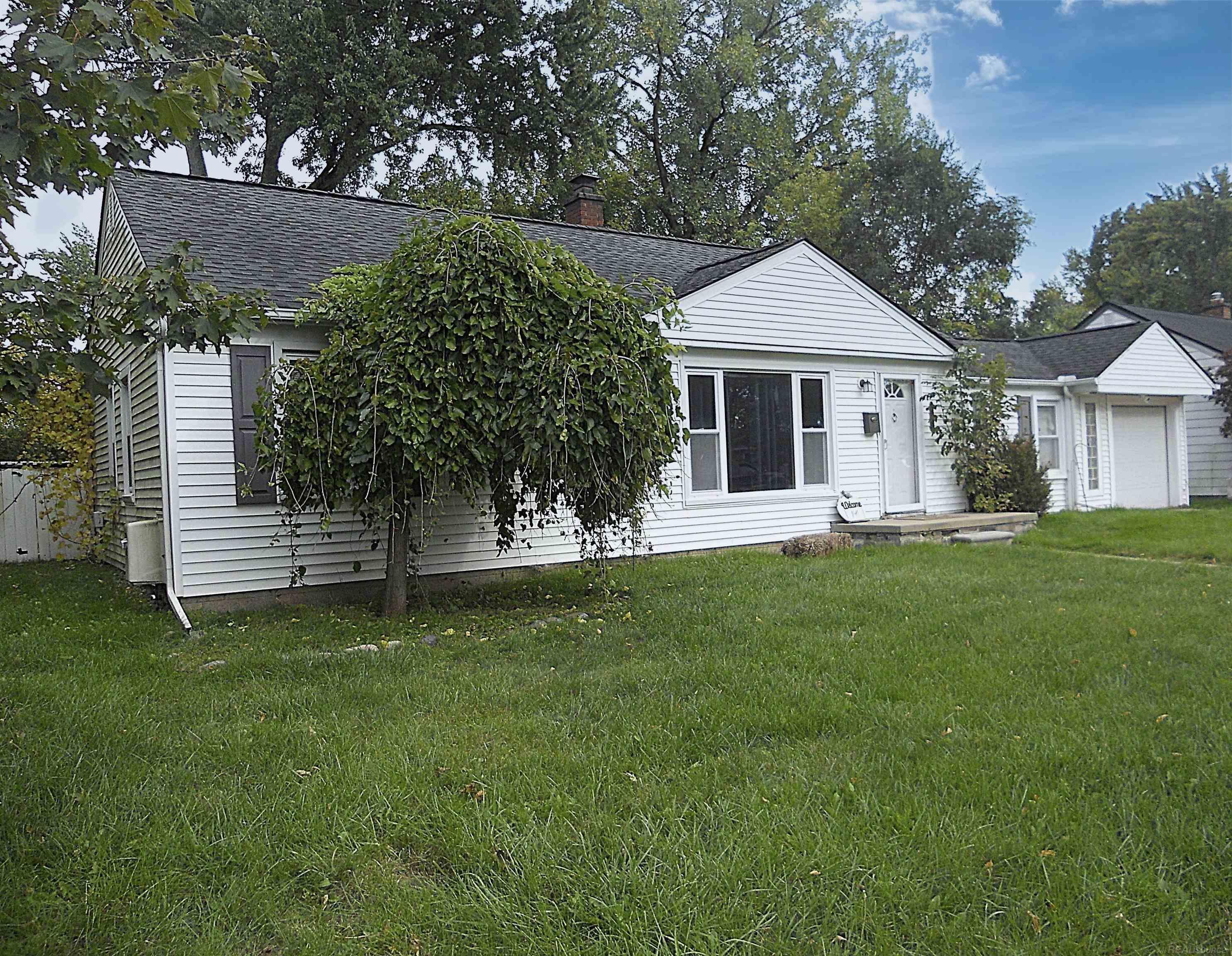 15232 Melrose — photo