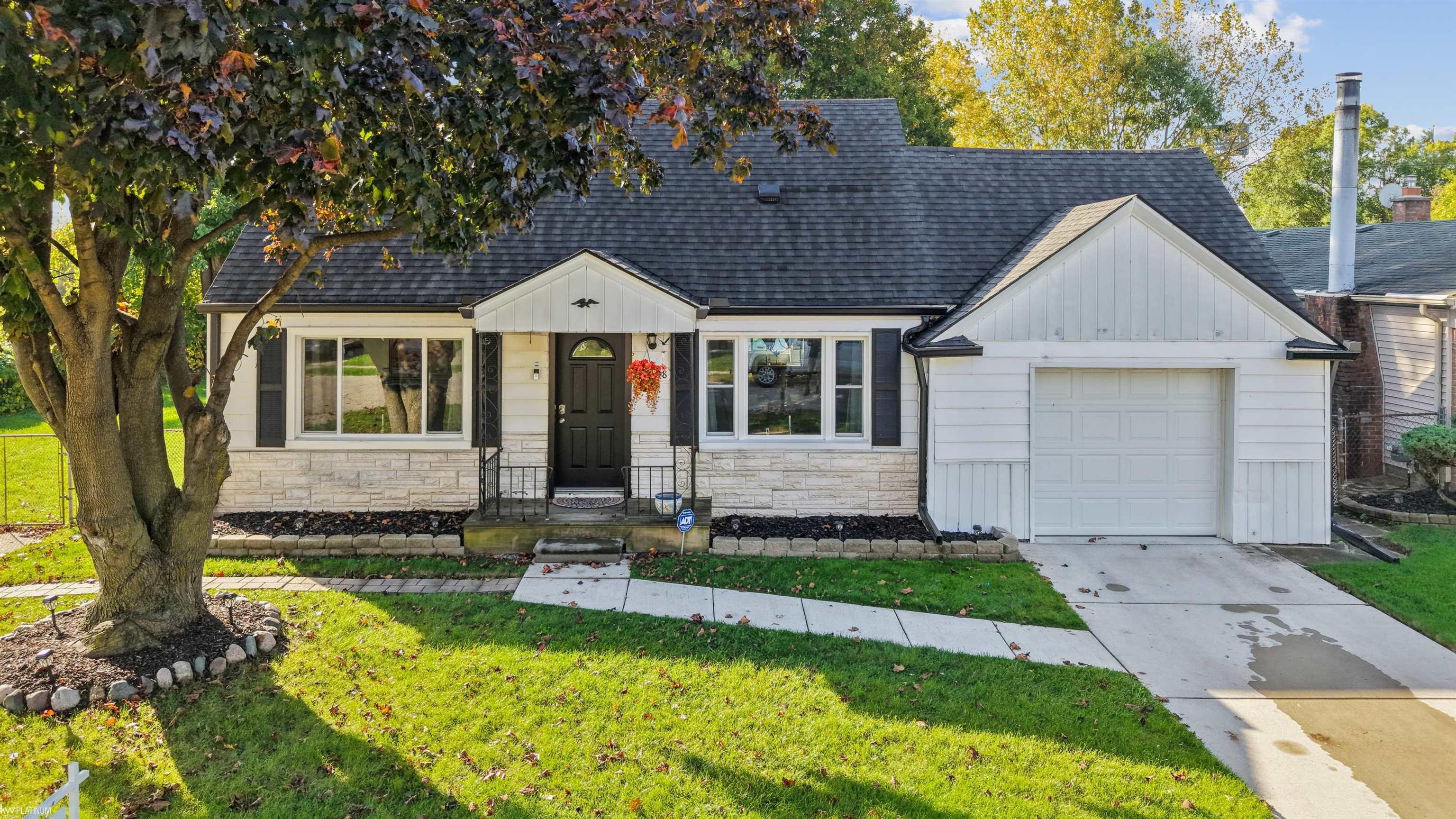 20318 Ellis Rd — photo