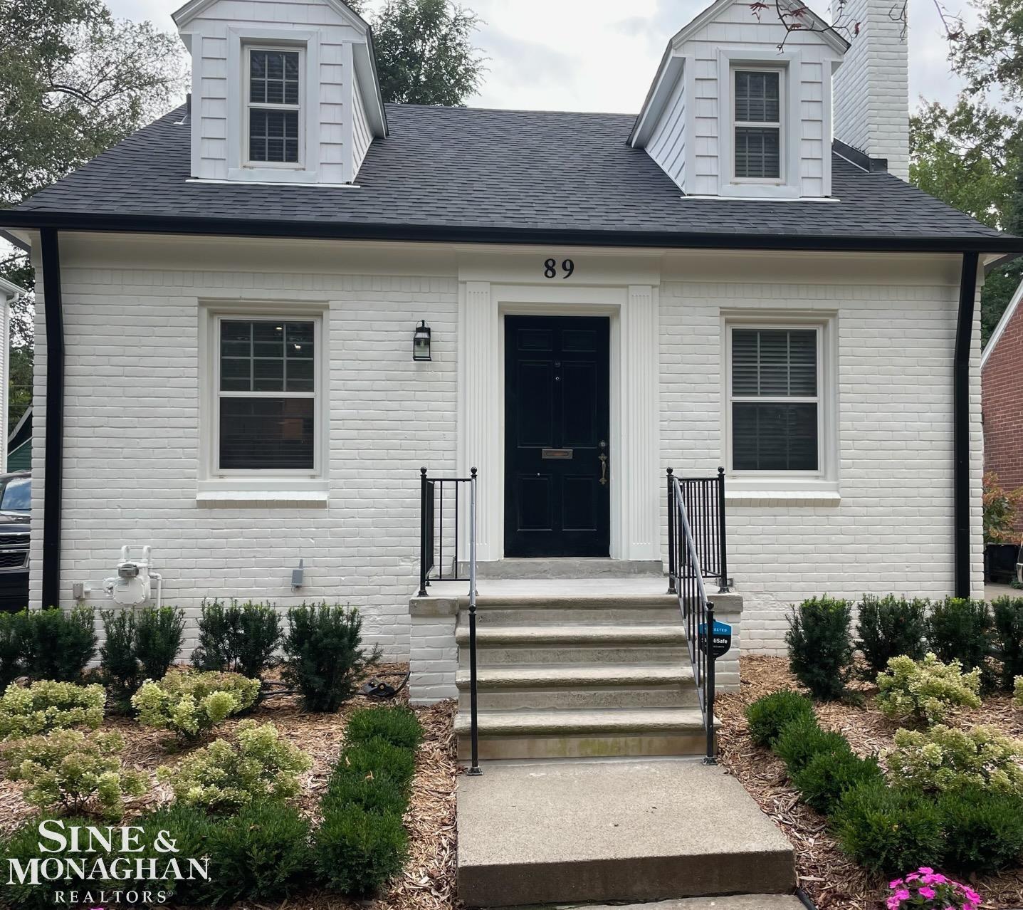 89 Mapleton Road, Grosse Pointe Farms, MI 48236