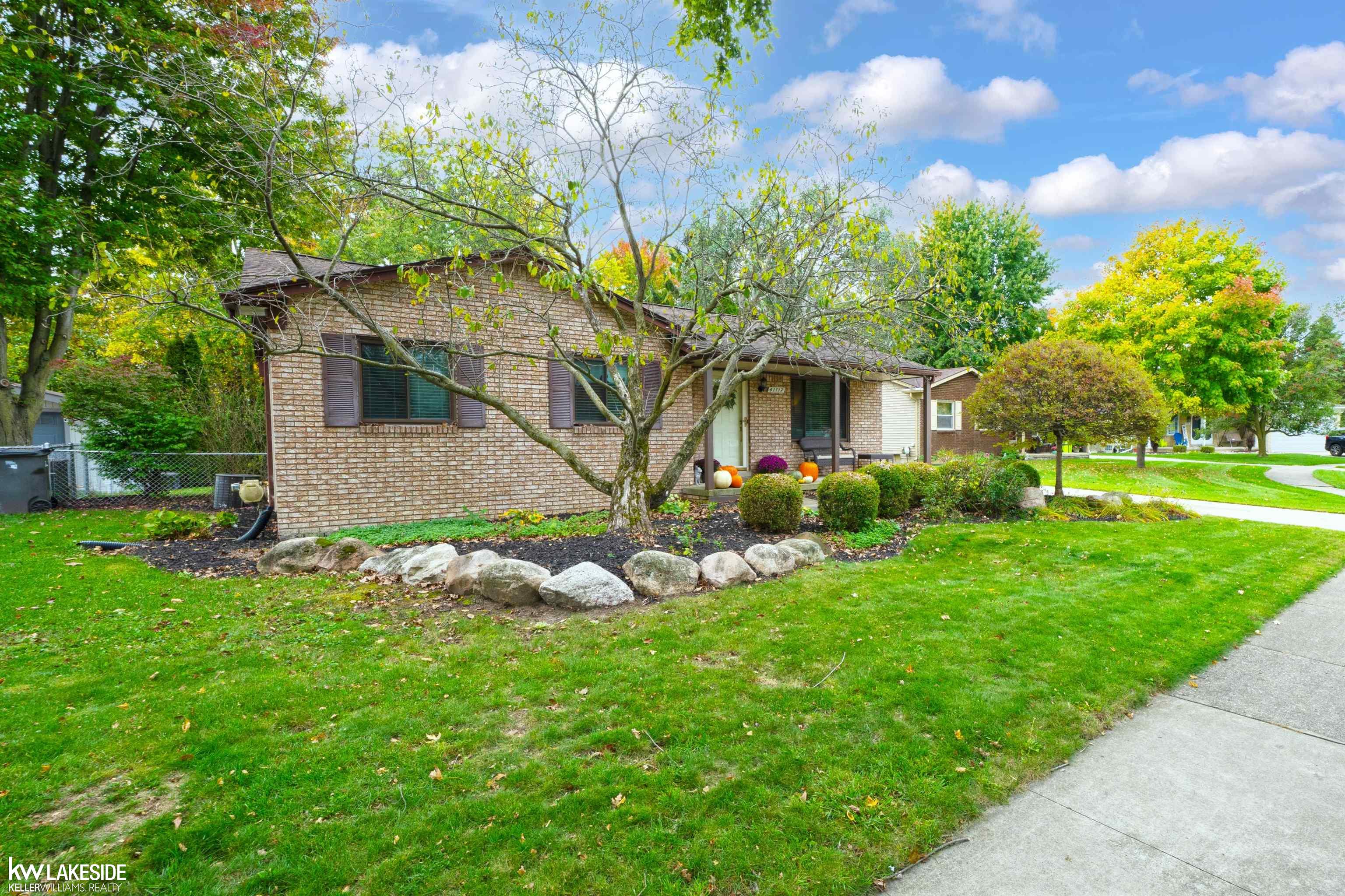 41117 Oak Hill Dr — photo