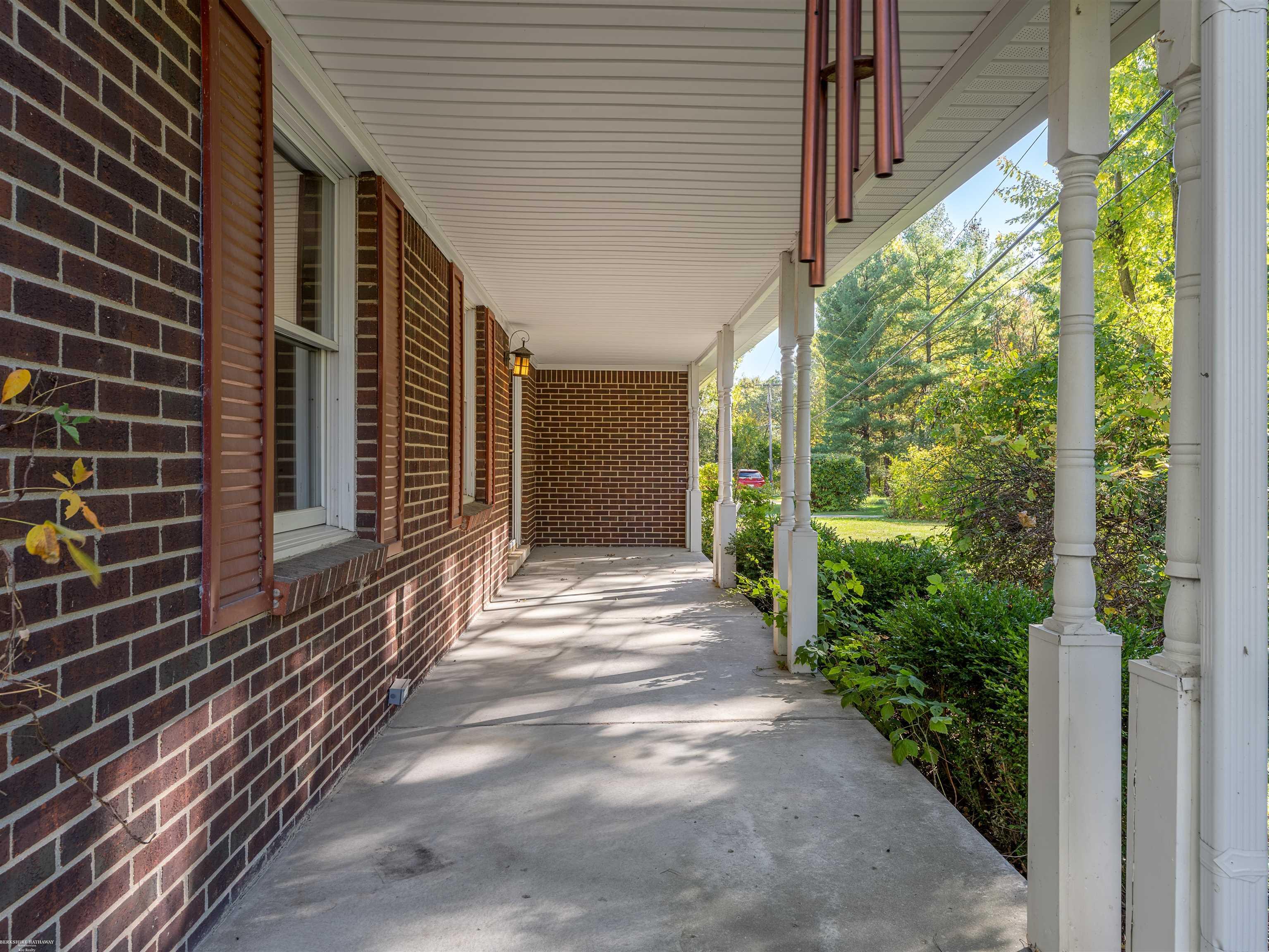 543 E Gunn Road, Rochester, MI 48306 — photo 3