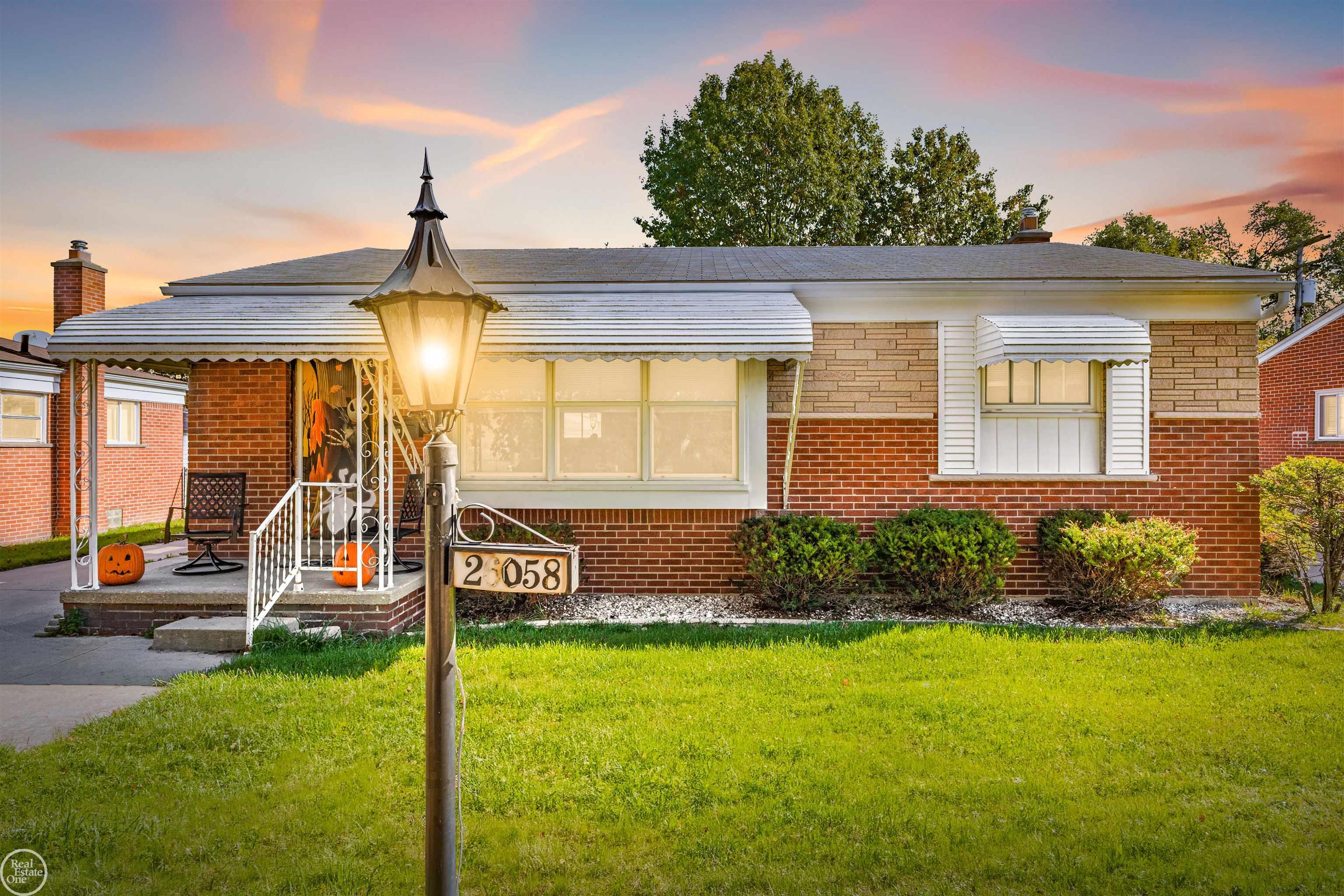 26058 La Salle Ct — photo