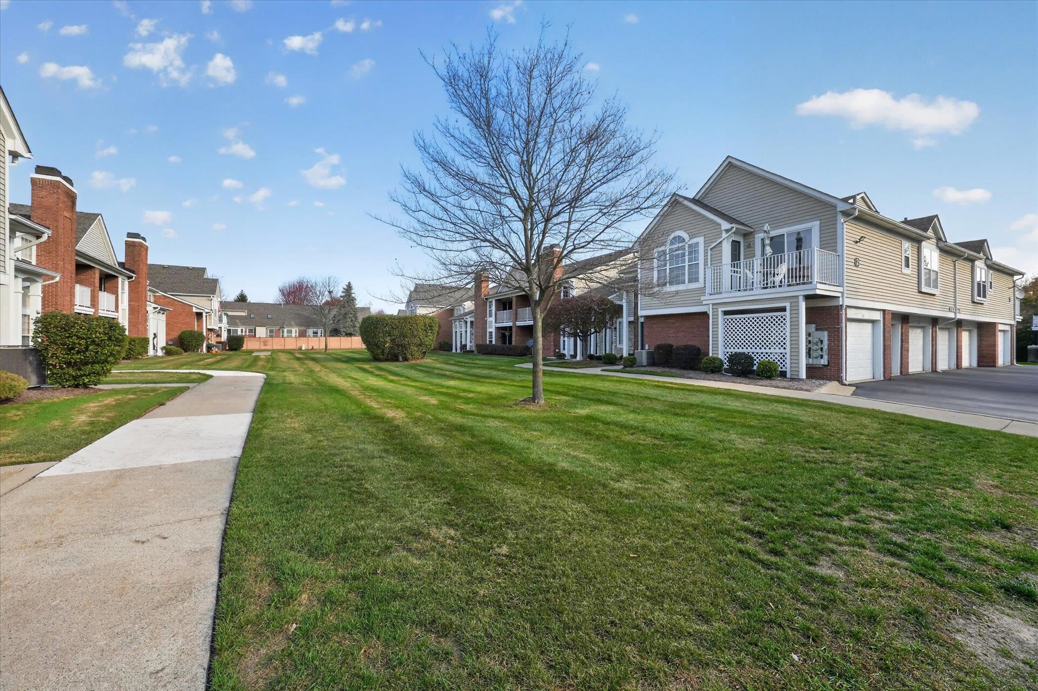 4101 Berkshire Dr — photo