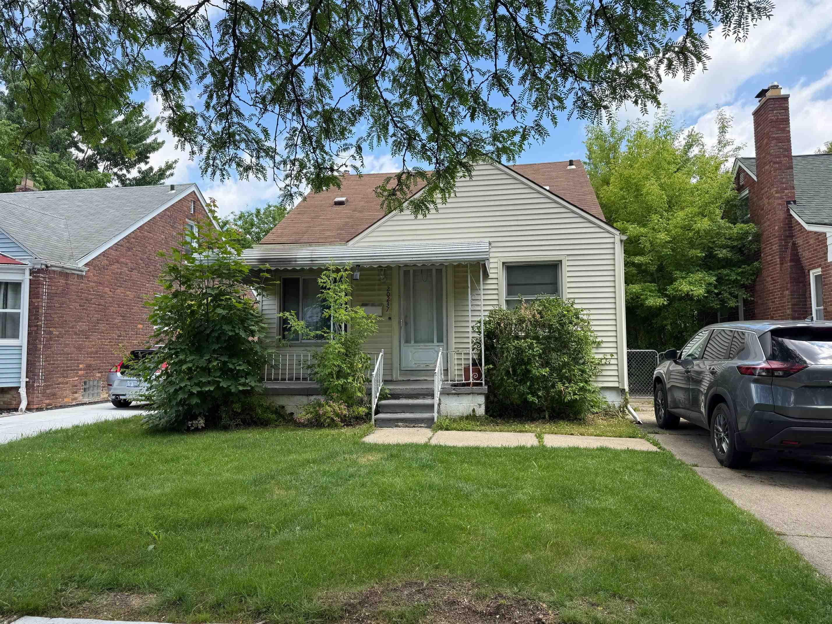 20237 Washtenaw Street — photo