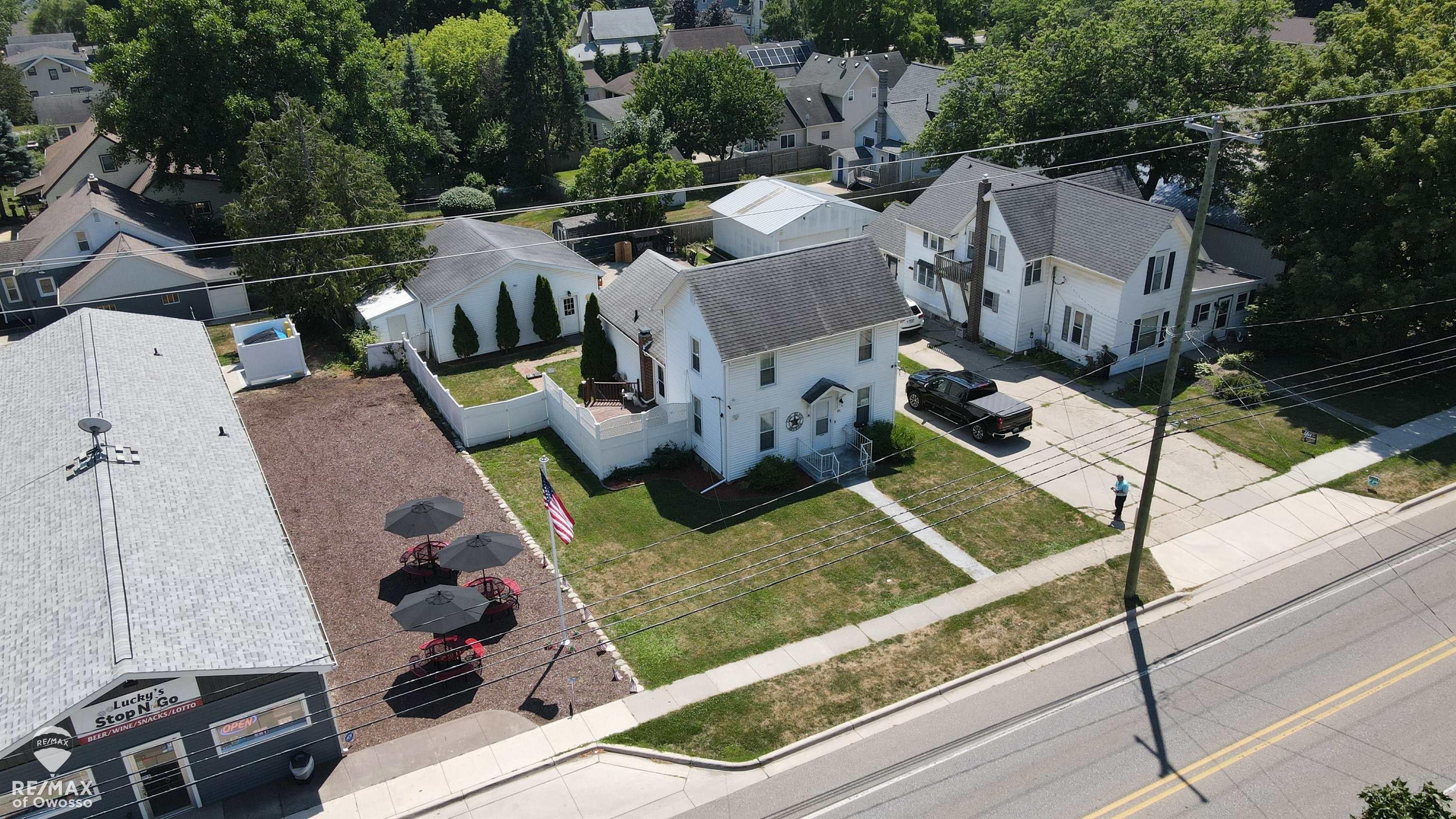 614 E Oliver Street — photo