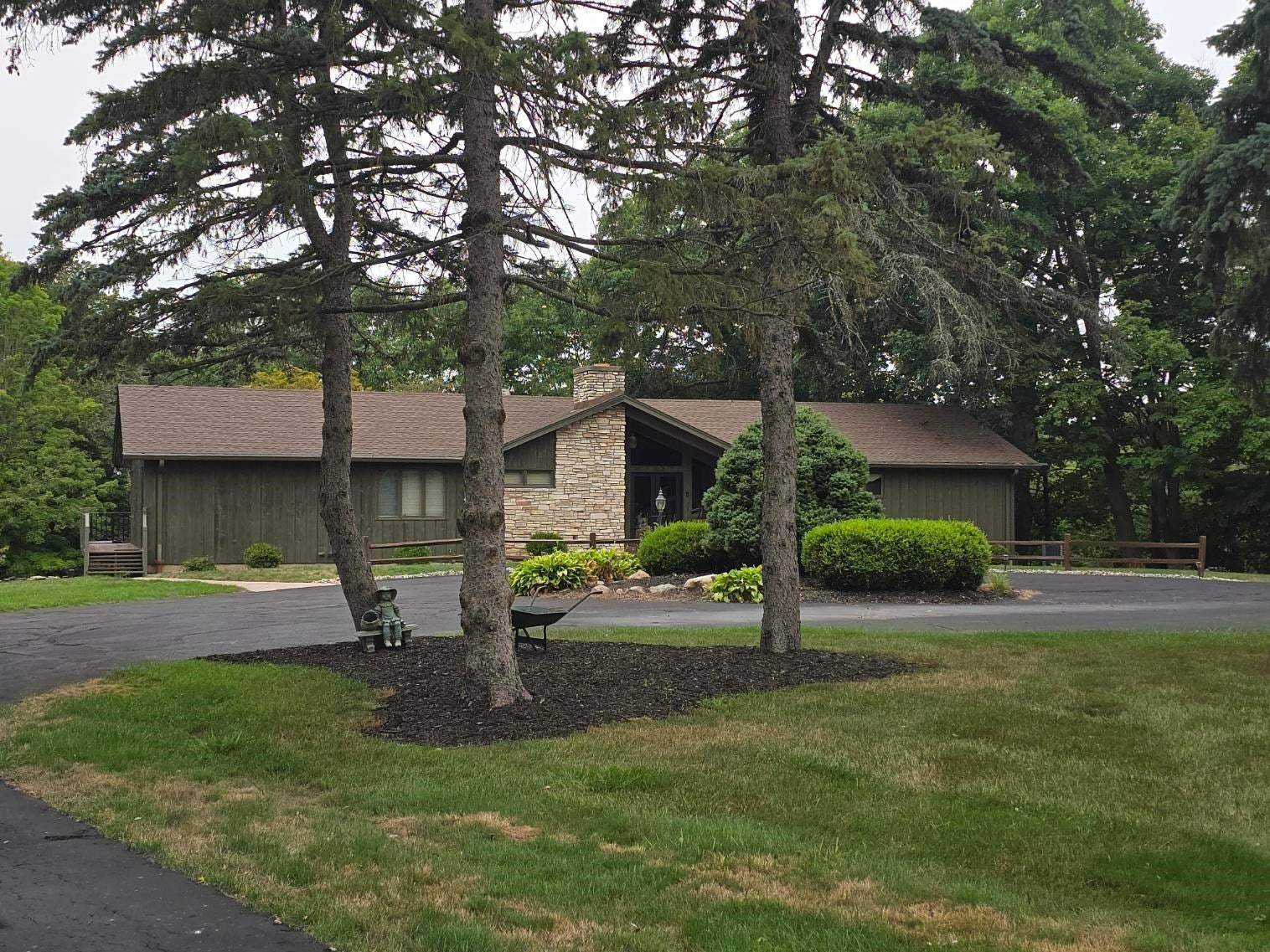 2767 Park Lane — photo