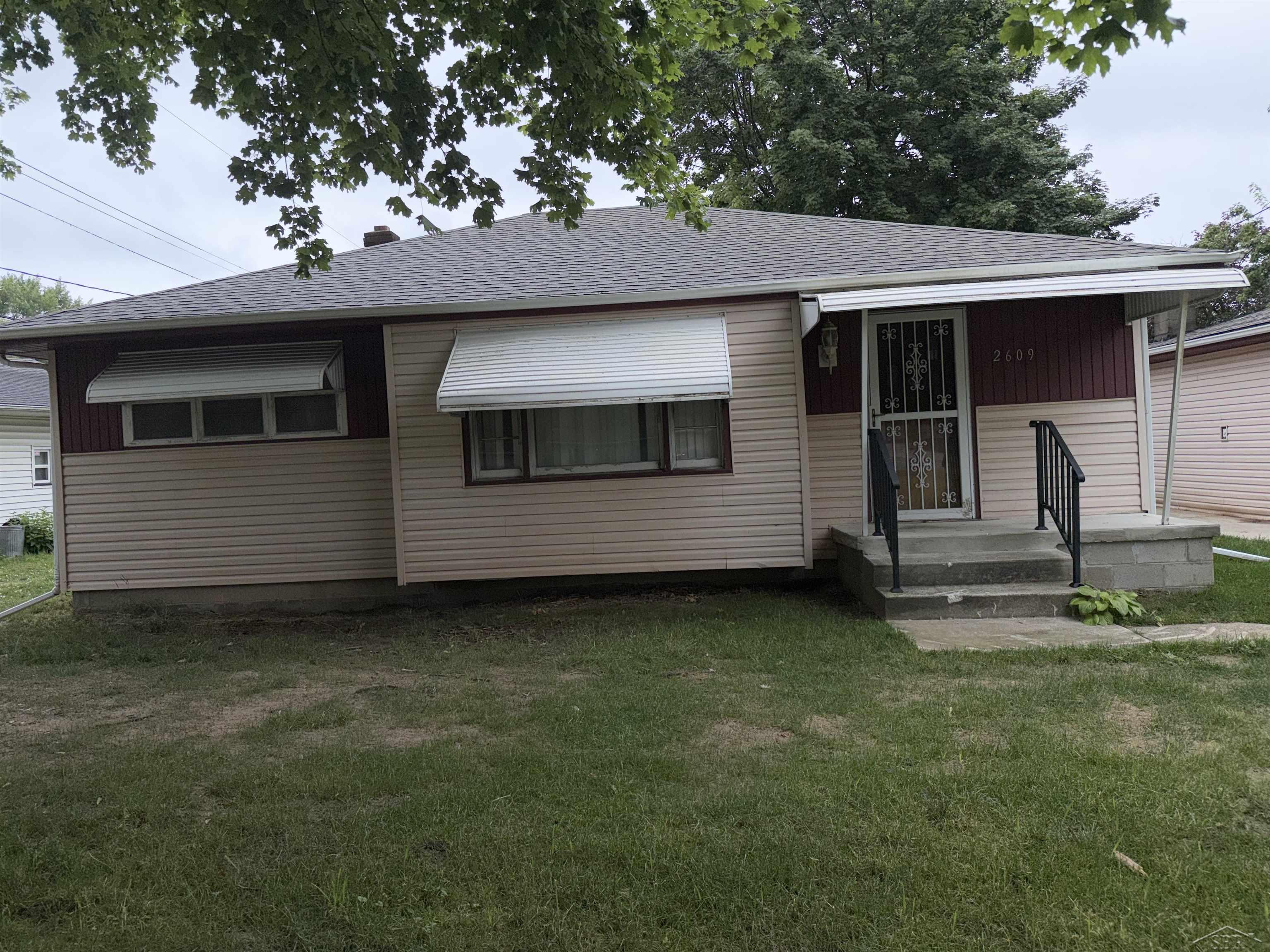 2609 S Outer Drive — photo