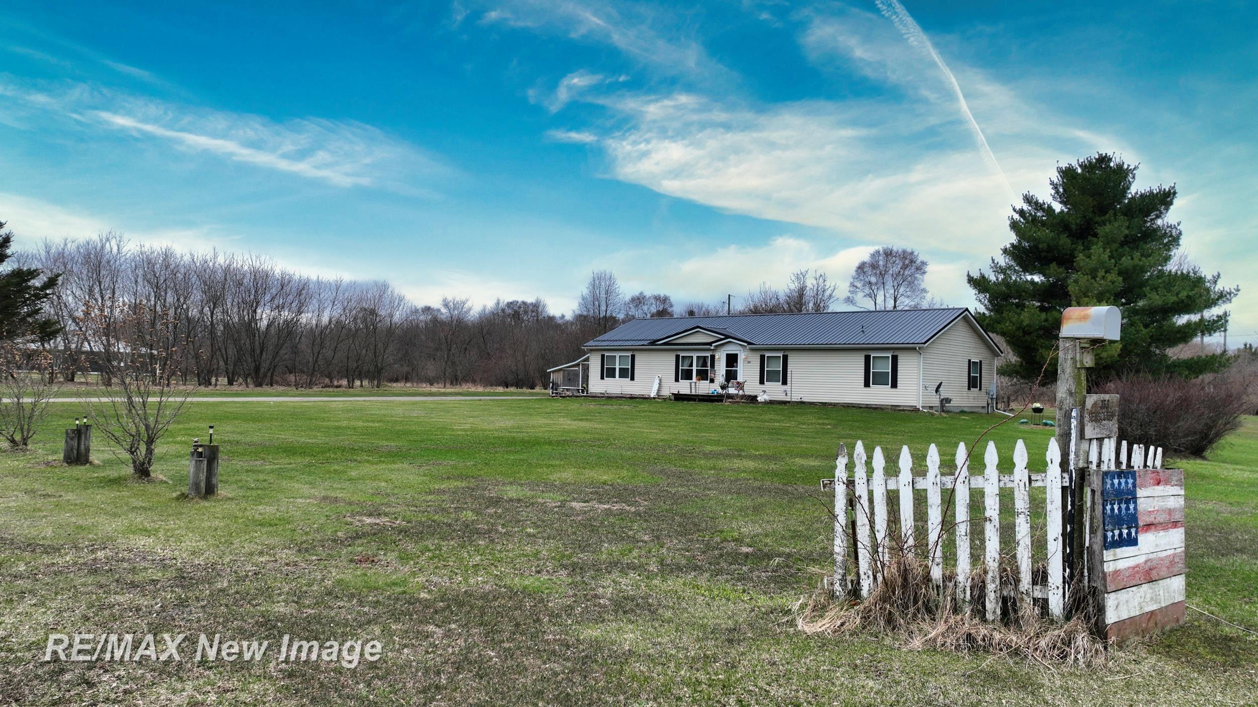355 Carpenter Road — photo