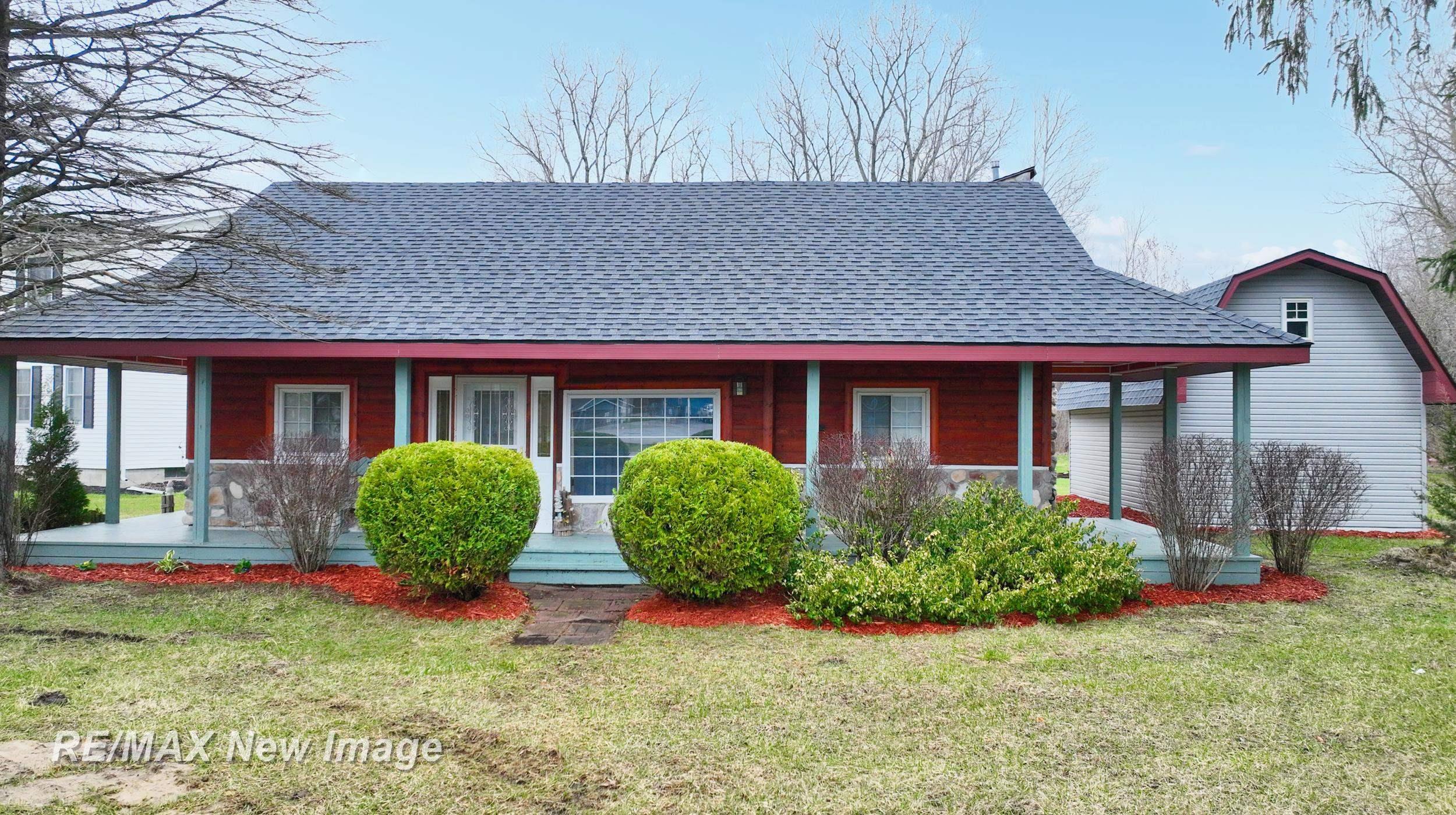 13280 N Saginaw Road — photo