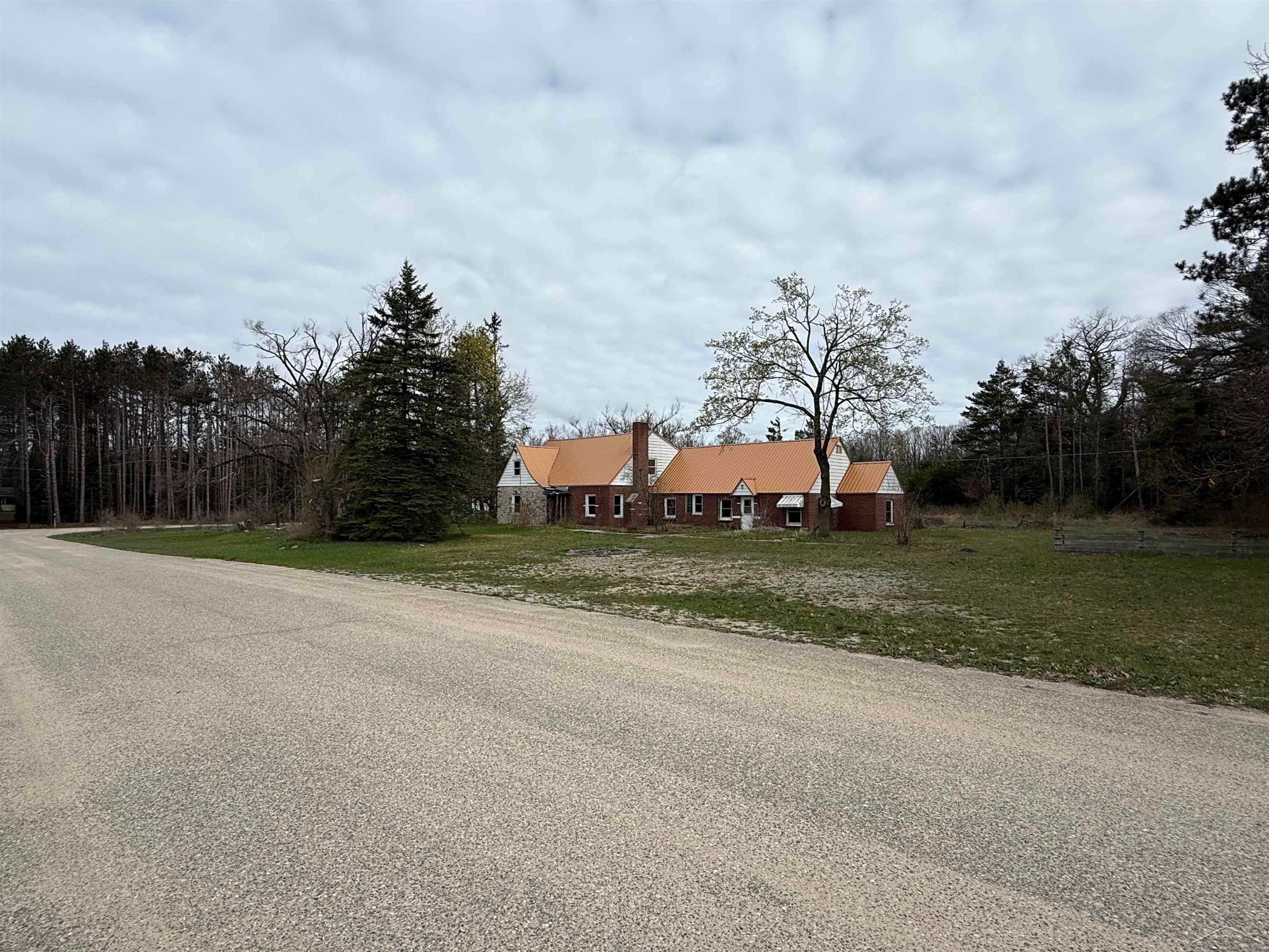 1701 Home Drive — photo
