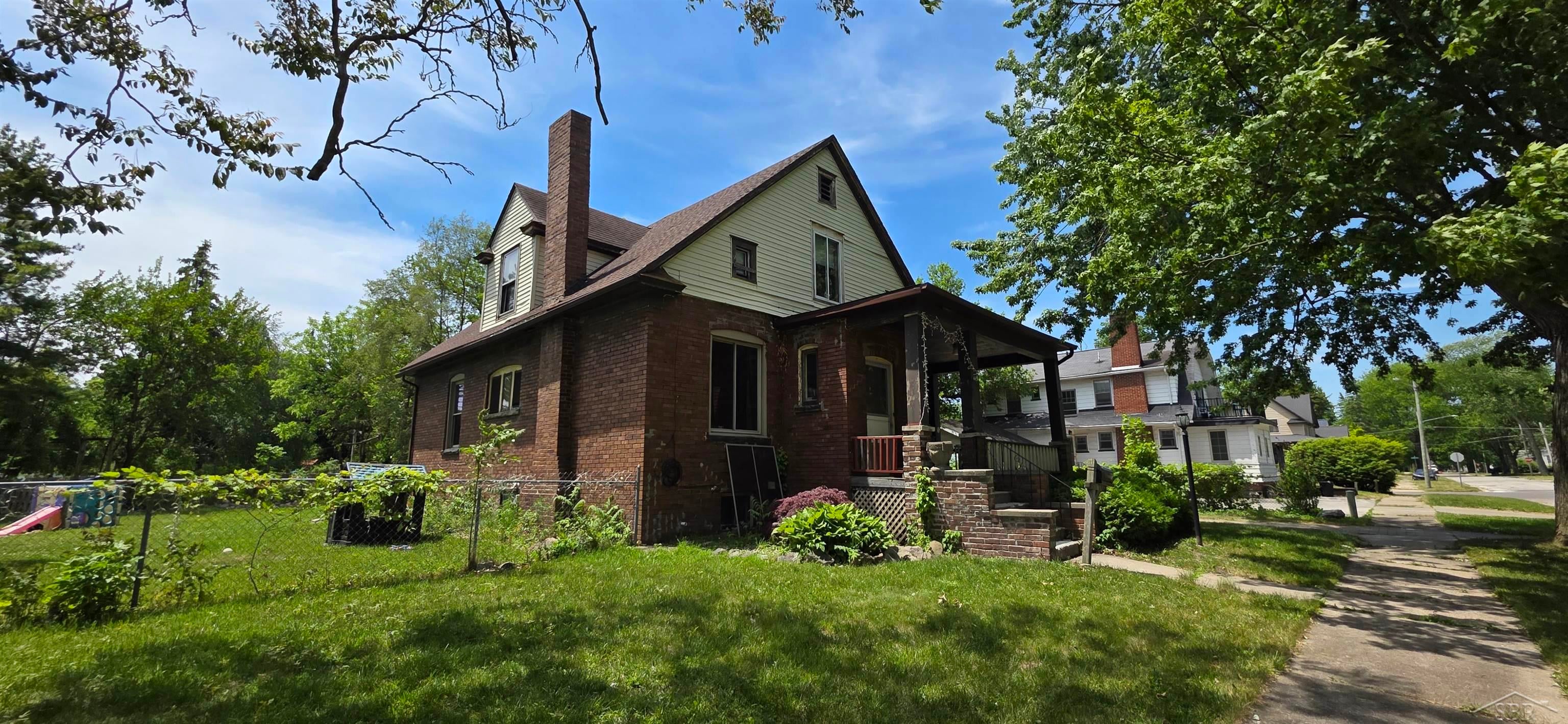 413 Waller Street — photo