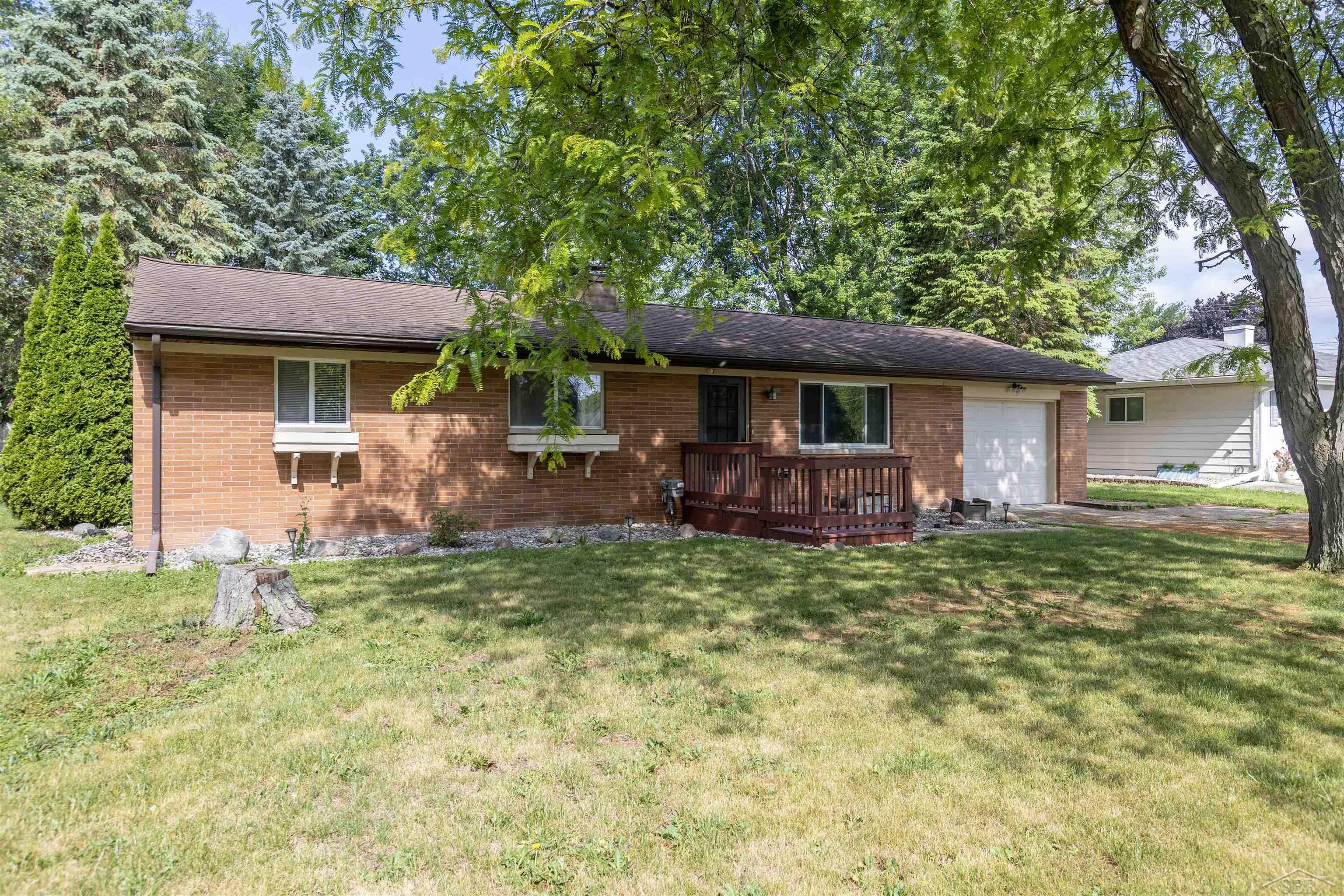 2835 Clayburn Road — photo