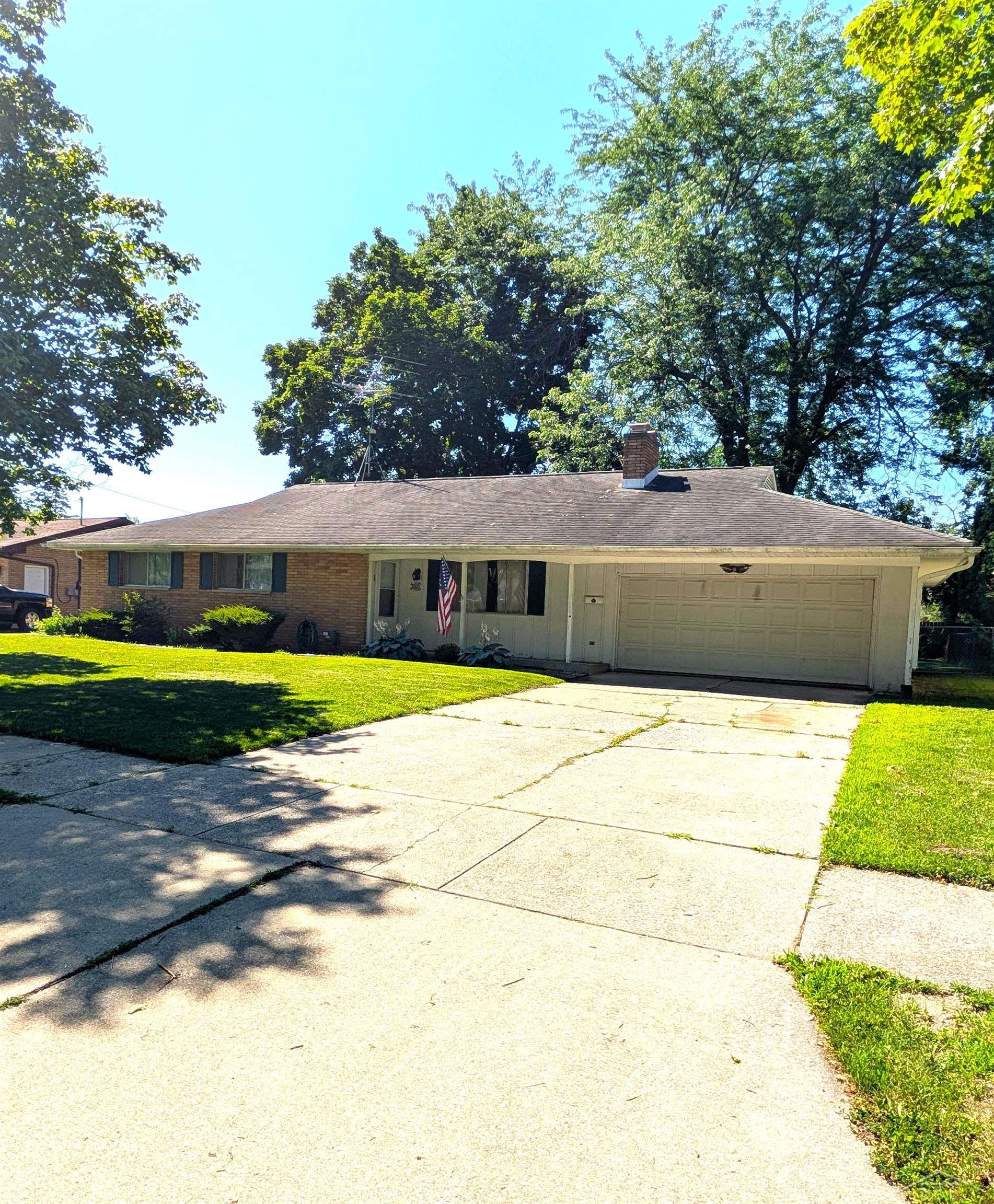 3323 Peale Drive — photo