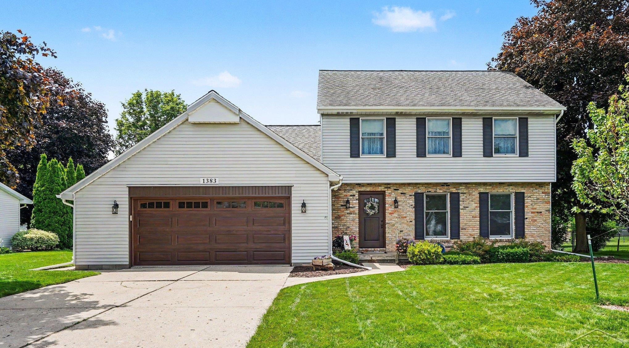 1383 Cranbrook Drive — photo