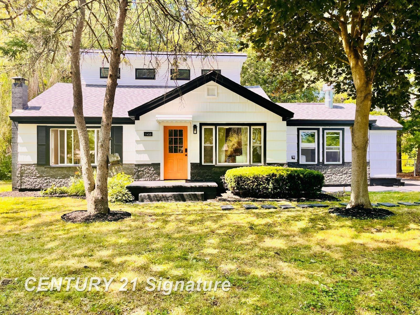 1450 Timothy Street — photo