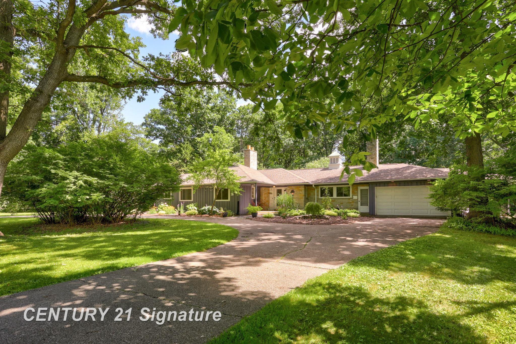 1 N Center Woods Drive — photo