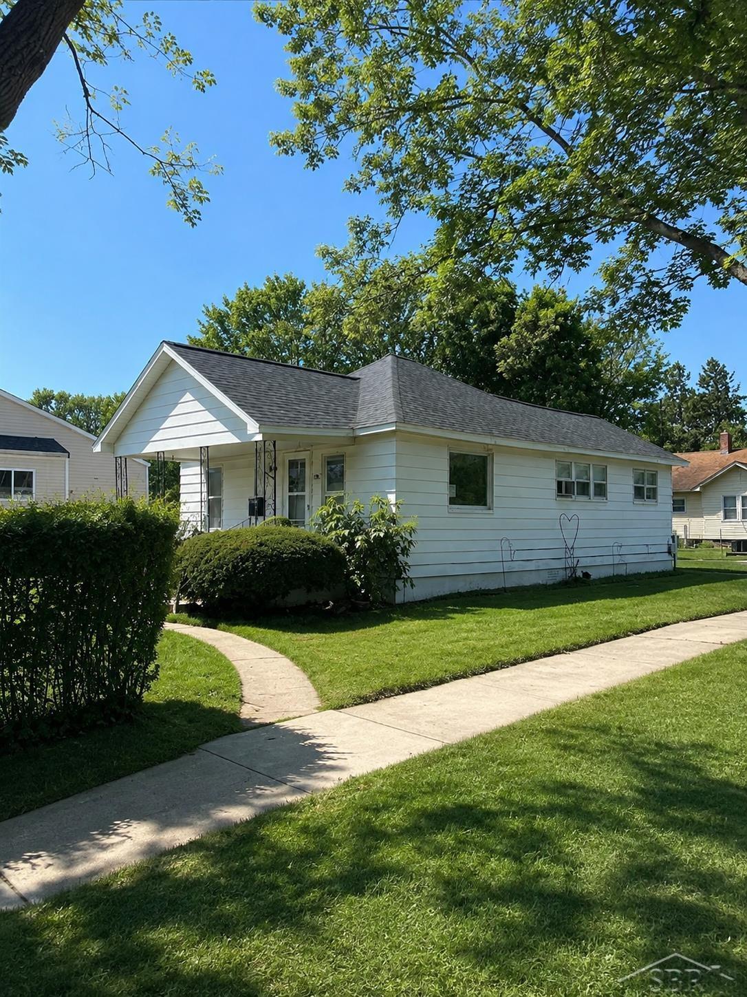 1802 Marquette Street — photo
