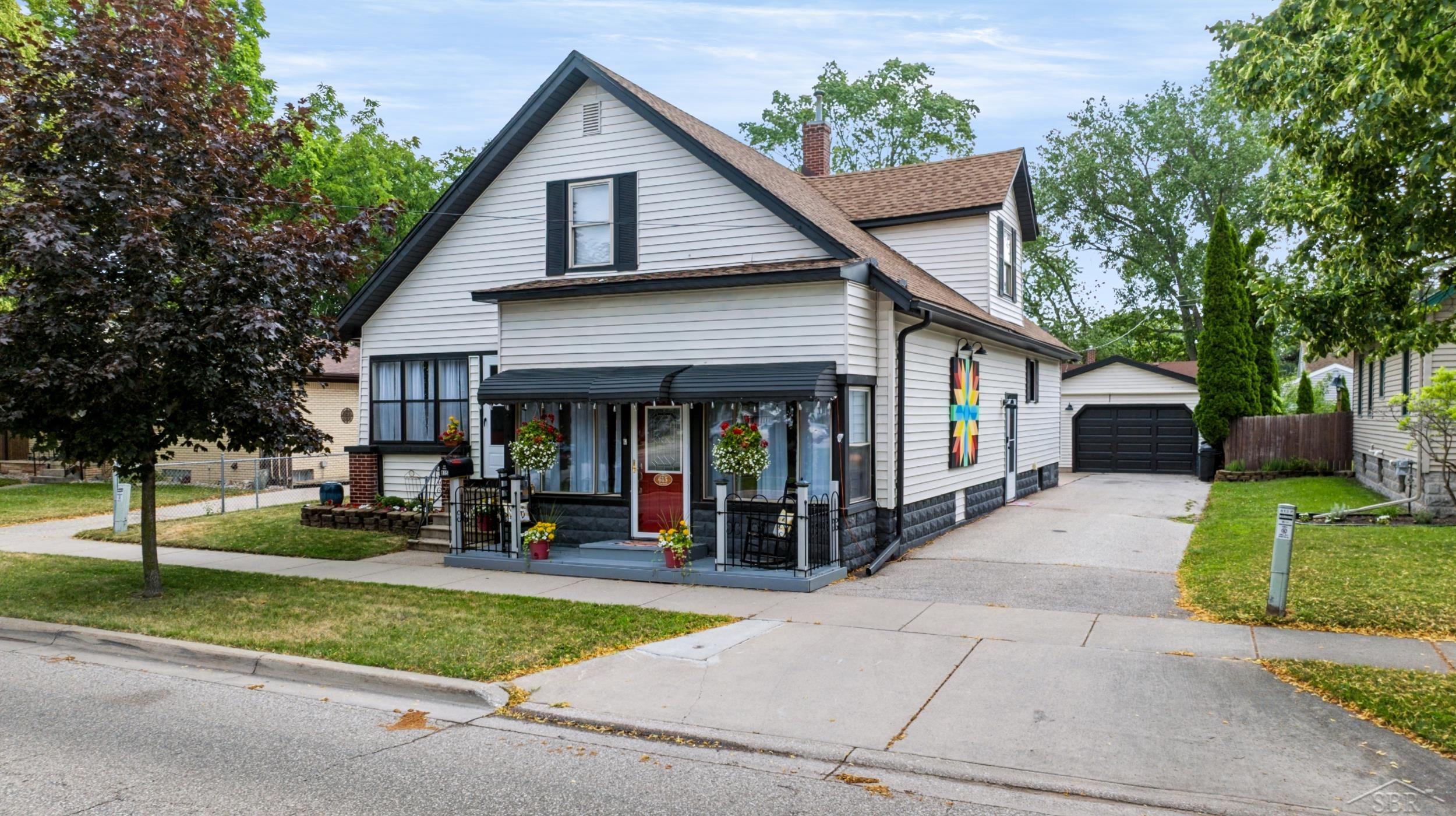 615 Pine Street — photo