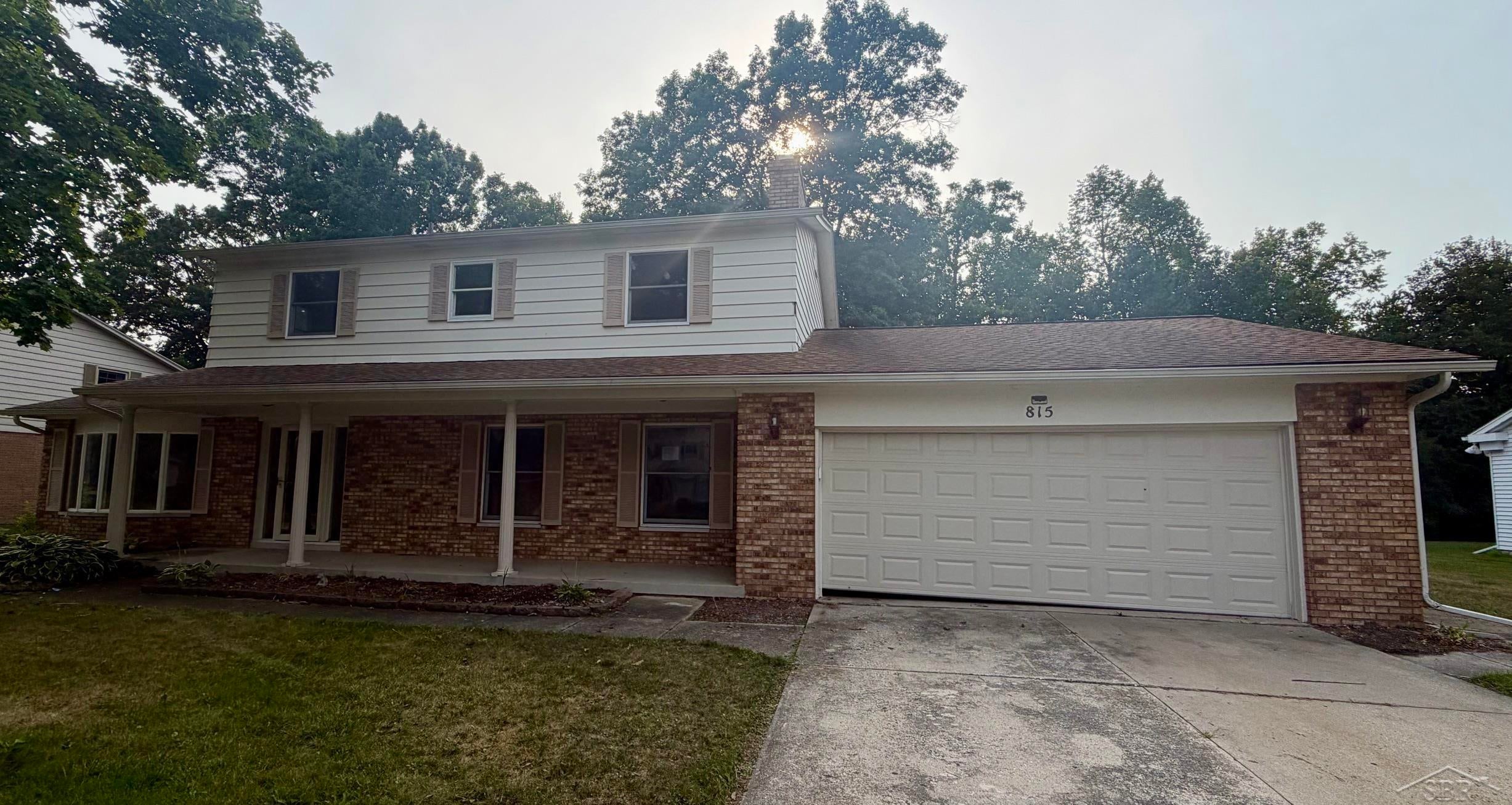 815 Canterbury Drive — photo