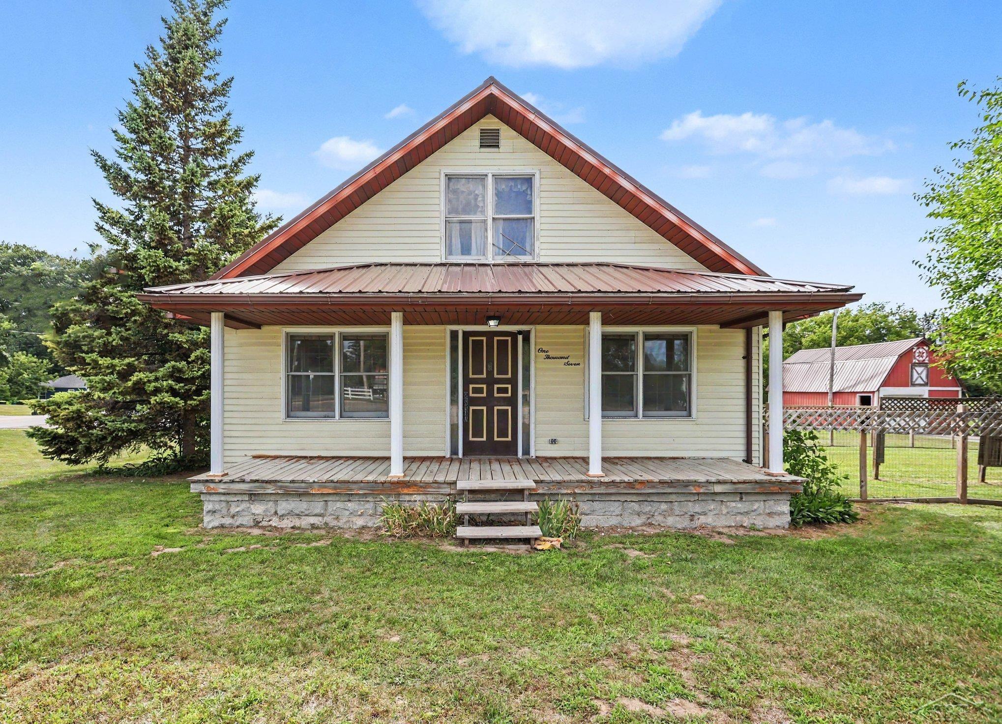 1007 N Huron Rd — photo