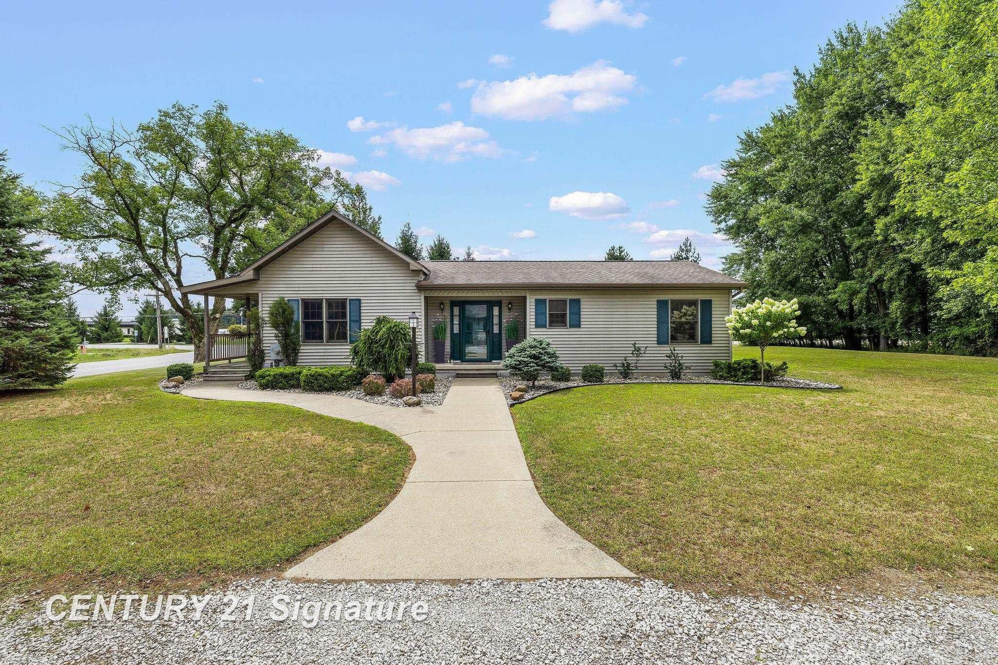 1545 N Graham Road — photo