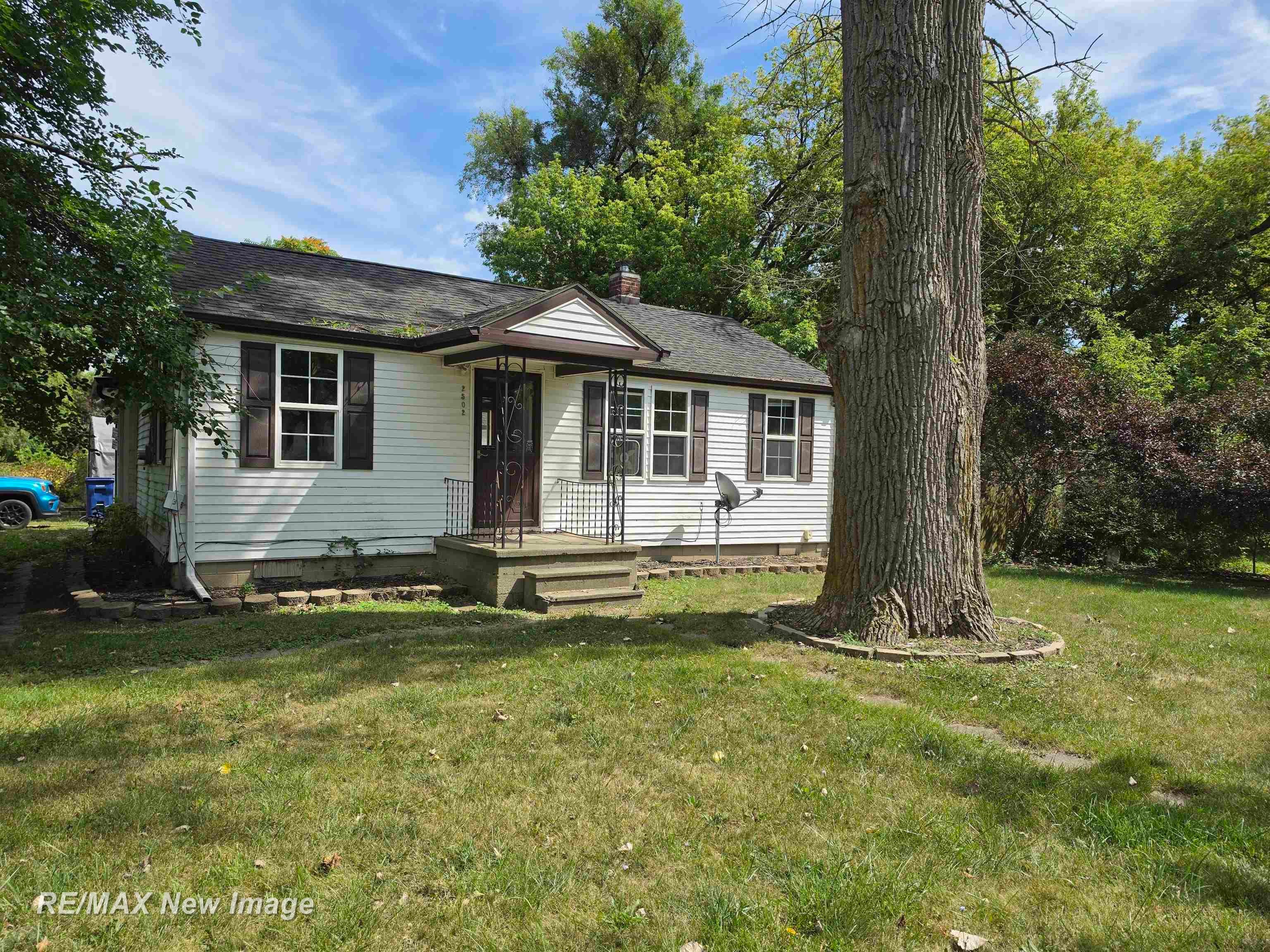 2502 S 24th Street — photo