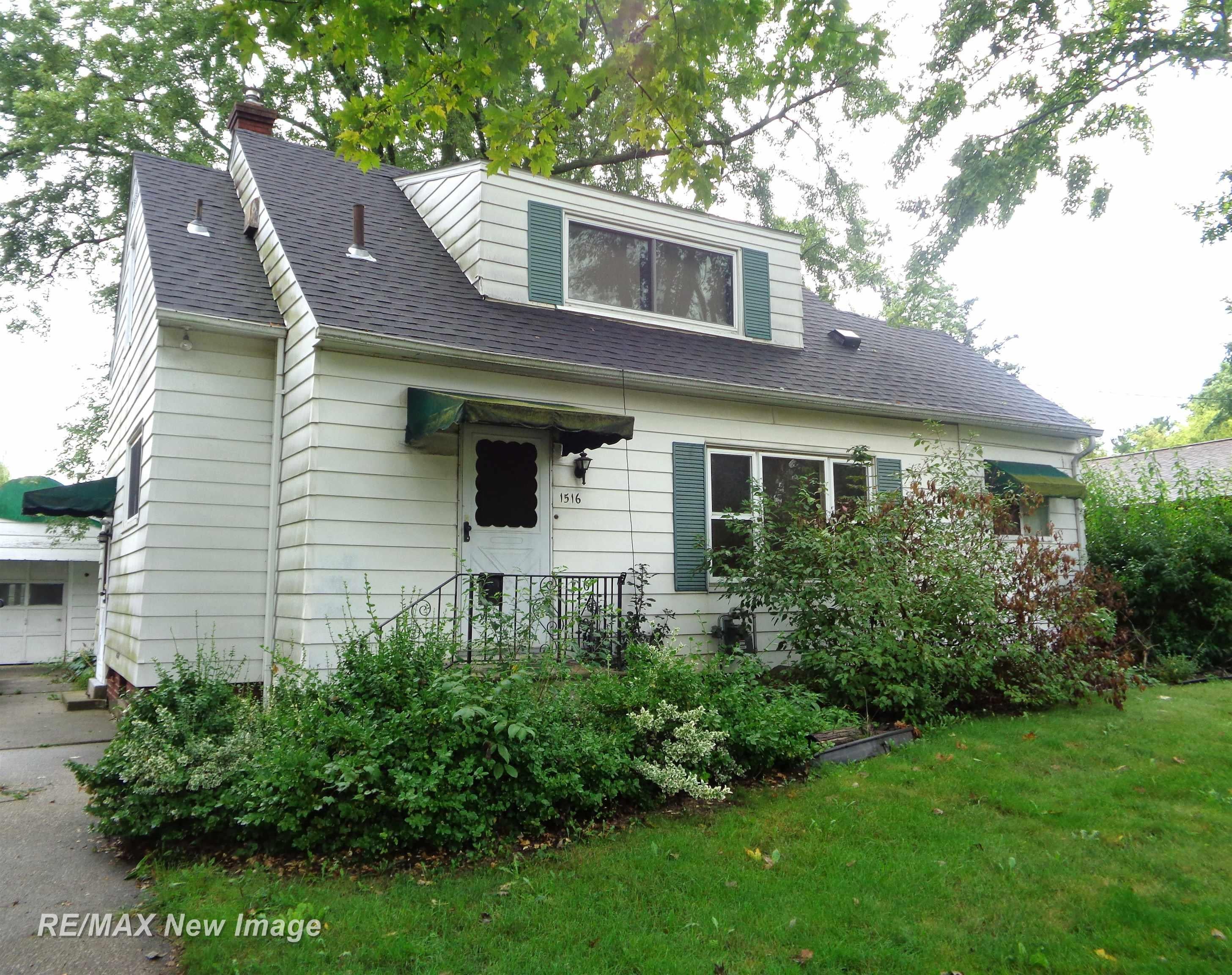 1516 Bay Street — photo
